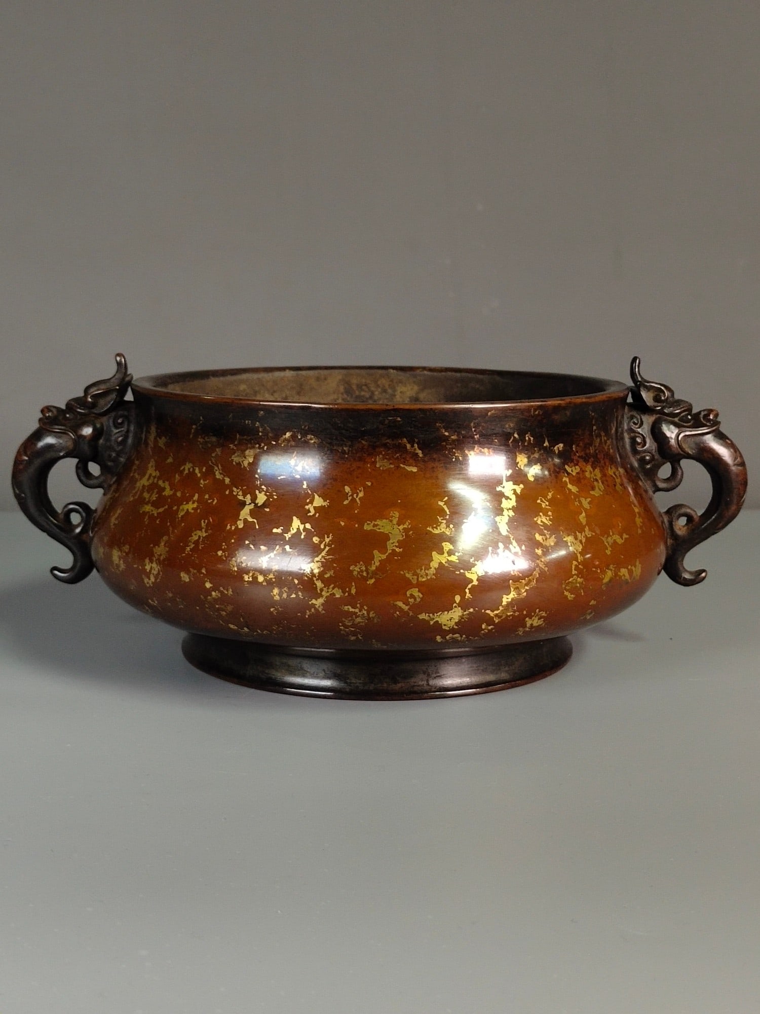 Chinese gilt bronze incense burner Ming dynasty Xuande Mark & Period (1 of 9)