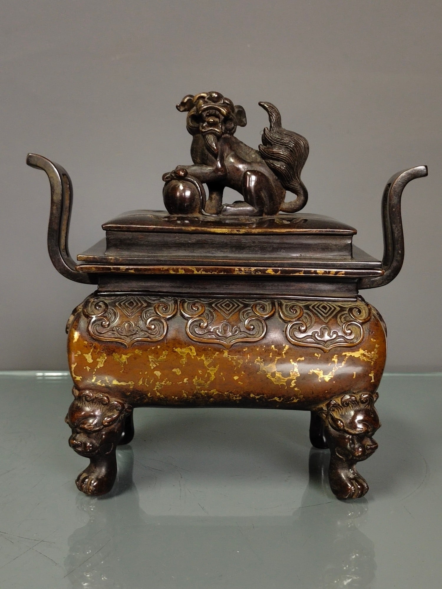 Chinese gilt bronze incense burner Ming dynasty Xuande Mark & Period (1 of 9)