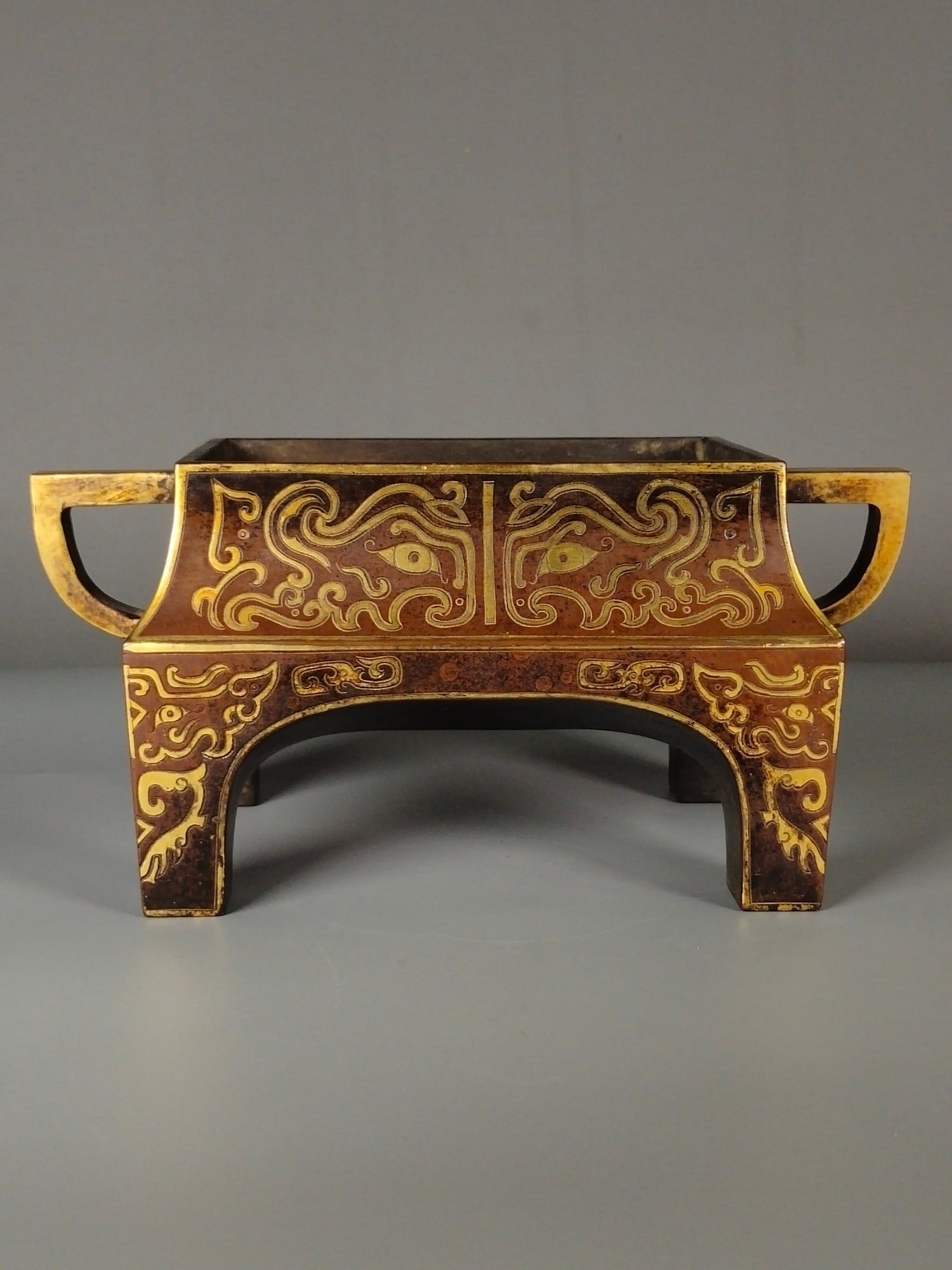 Chinese gilt bronze incense burner Ming dynasty Xuande Mark & Period (1 of 9)