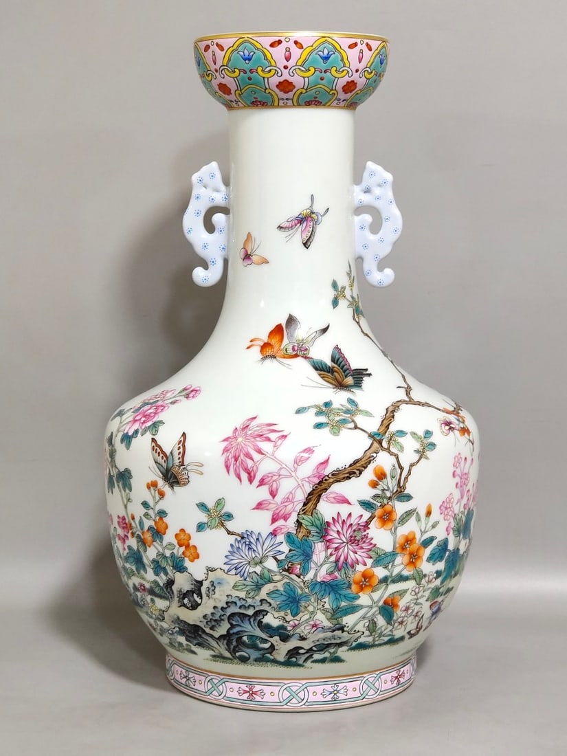 Chinese famille rose porcelain vase Qing dynasty Yongzheng Mark & Period (1 of 9)