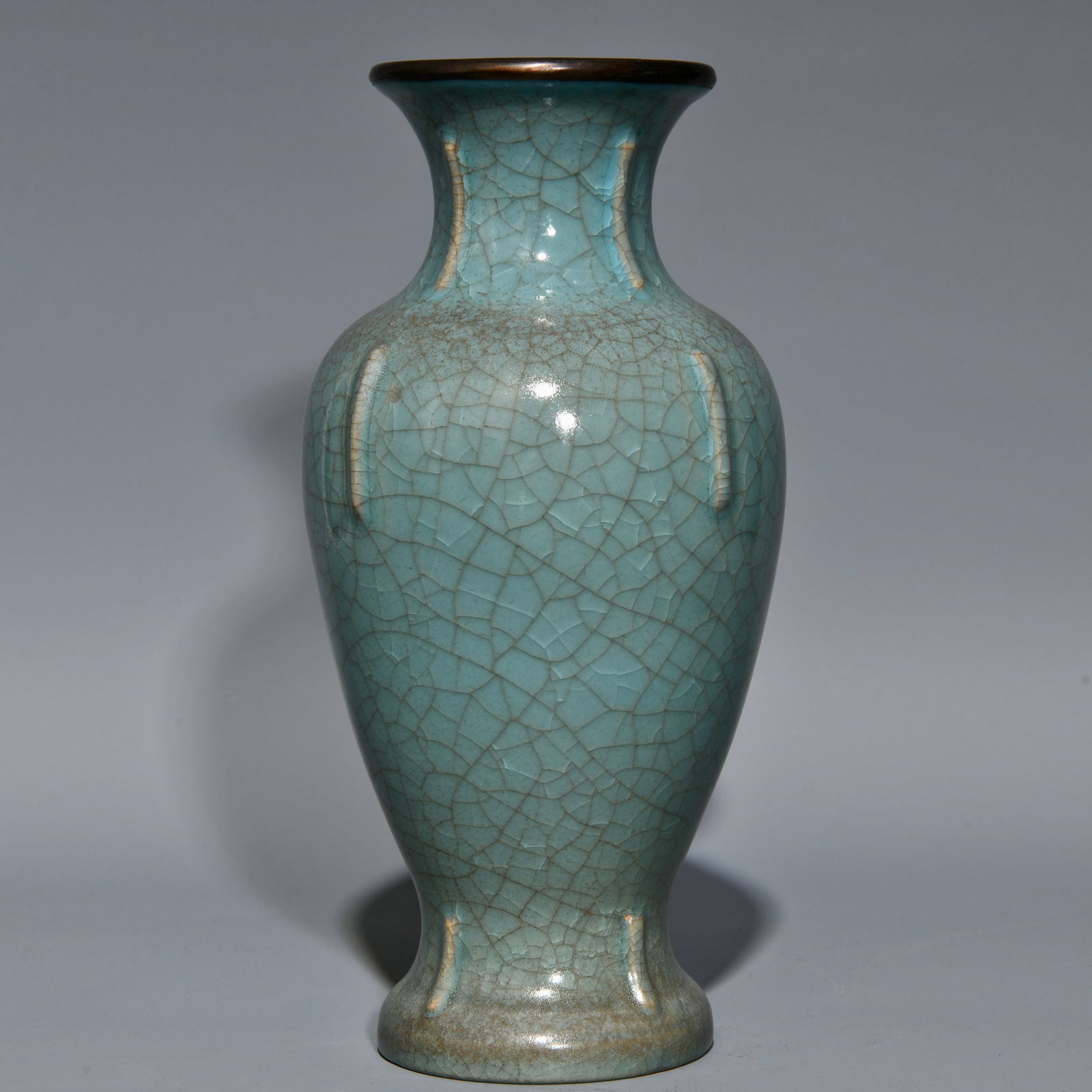 Chinese ru kiln porcelain vase Song dynasty (1 of 9)