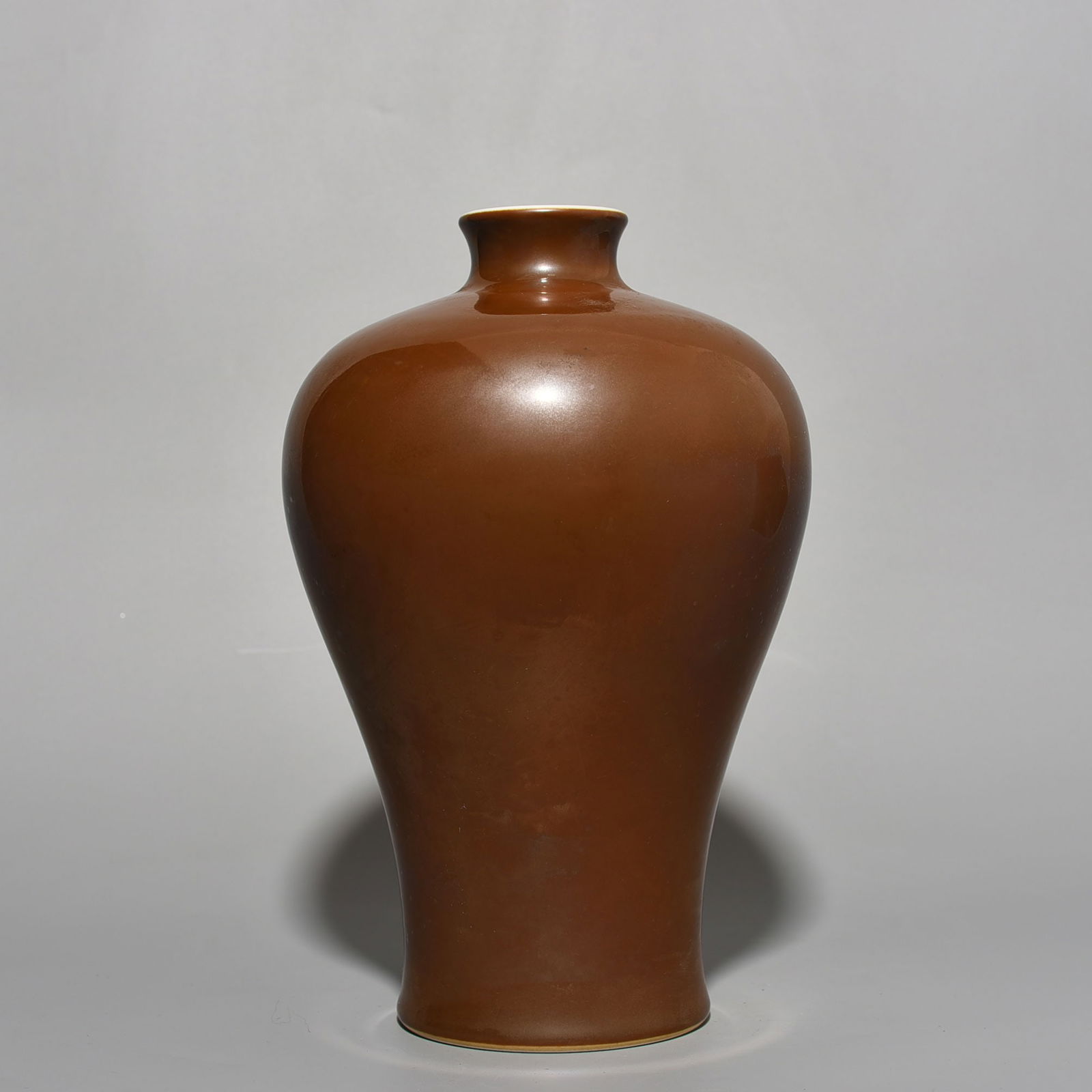 Chinese Purple gold glazed plum vase Qianlong period Qing Dynasty (1 of 5)