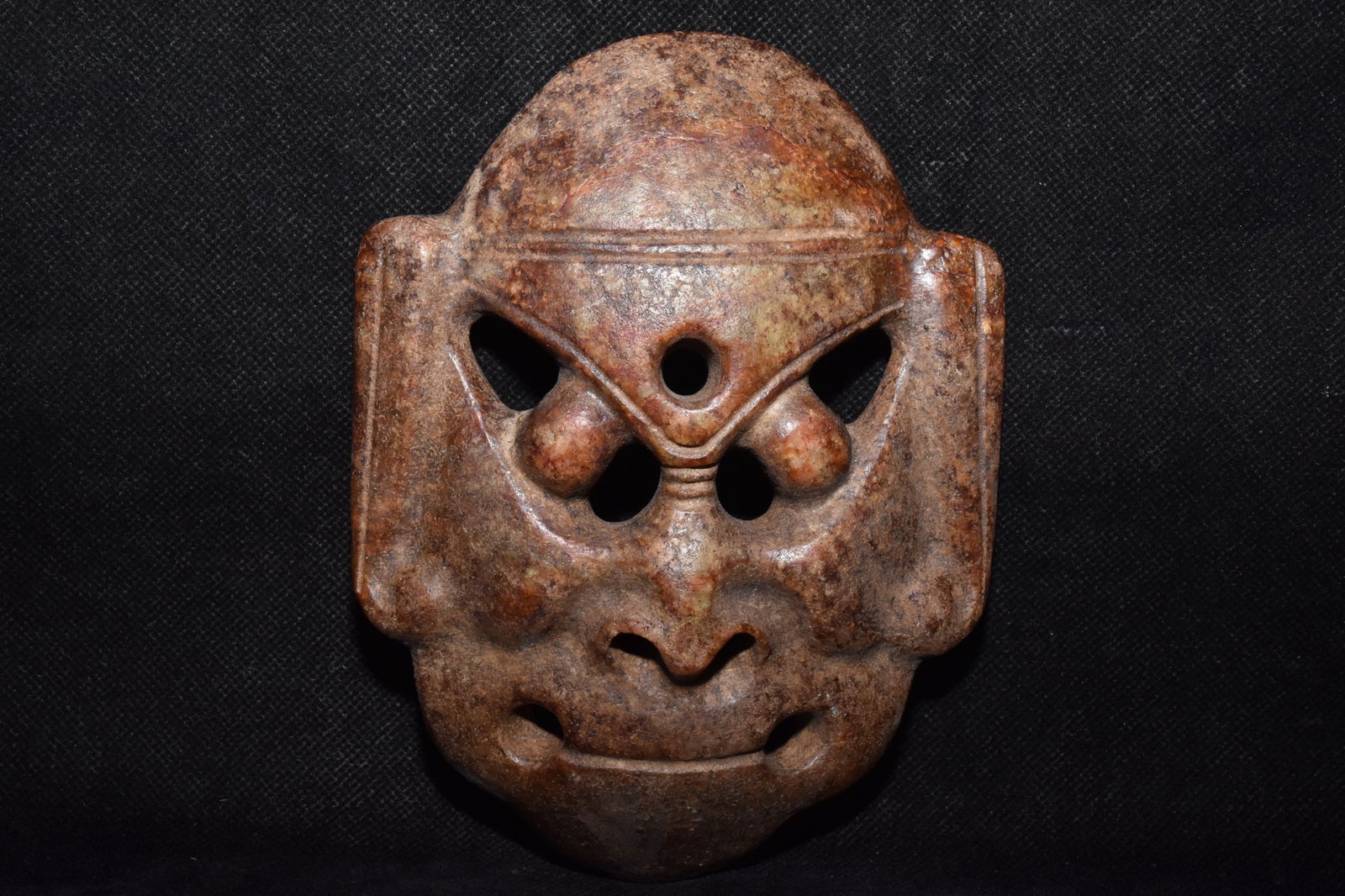 Chinese Hongshan culture jade carved ornaments: Size: Height 15 cm - Width 11 cm Materials: Natural Jade Time Period: Hongshan Culture Manufactured Date: 3000-BC Object: Chinese Antique ⛨ Purchase With Confidence ✔ Verified Aucti