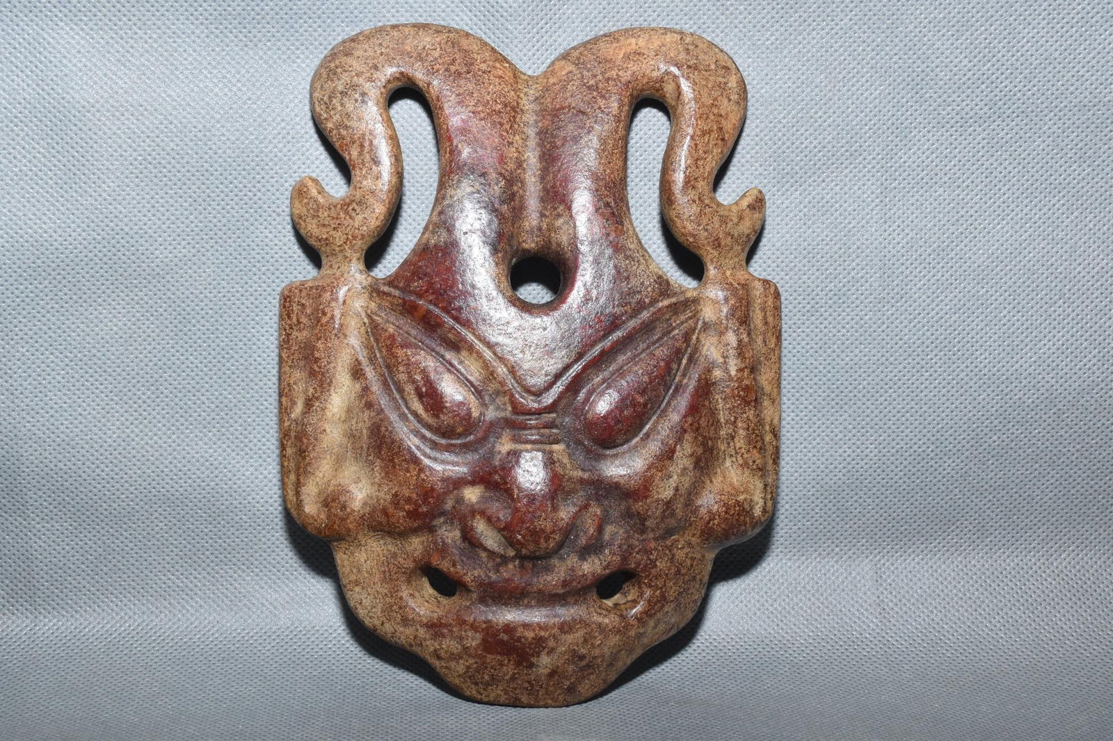 Chinese Hongshan culture jade carved ornaments: Size: Height 15.8 cm - Width 11 cm Materials: Natural Jade Time Period: Hongshan Culture Manufactured Date: 3000-BC Object: Chinese Antique ⛨ Purchase With Confidence ✔ Verified Auc