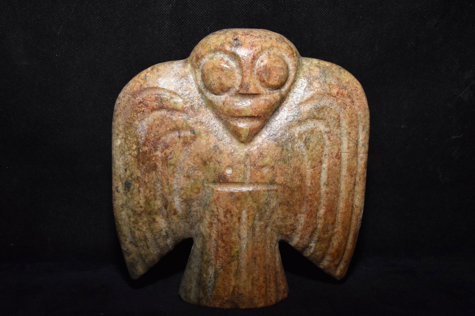 Chinese Hongshan culture jade carved ornaments (1 of 10)