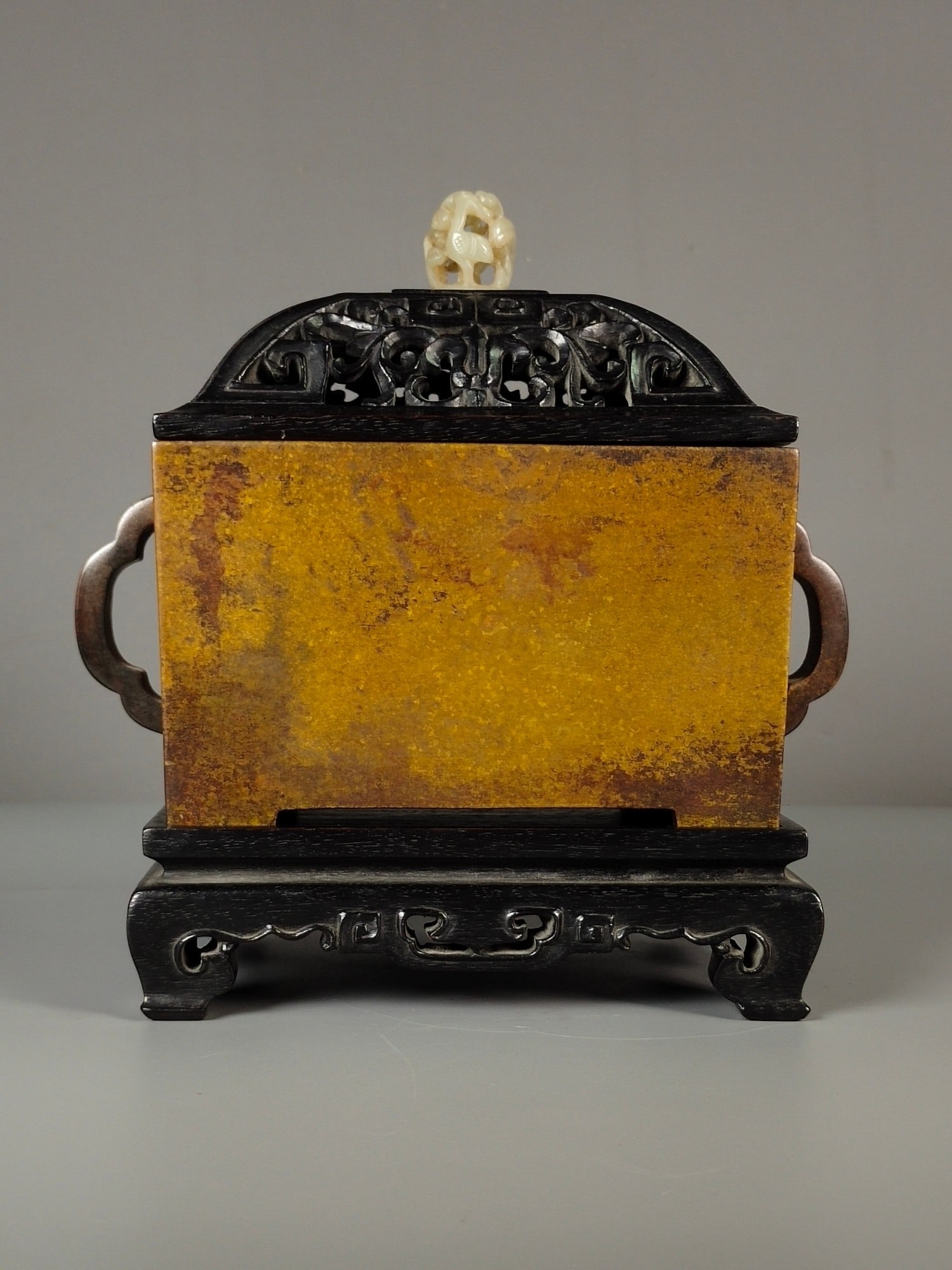 Chinese bronze ware incense burner Ming dynasty Xuande Mark & Period: Size: Width 18 cm - Height 17.5 cm Materials: Bronze Ware Time Period: Ming dynasty Manufactured Date: Xuande Mark & Period Object: Chinese Antique ⛨ Purchase With Confidence ✔ Veri