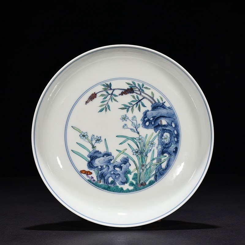 Qing Dynasty Yongzheng Doucai Zhixian Flower Porcelain Plate (1 of 6)