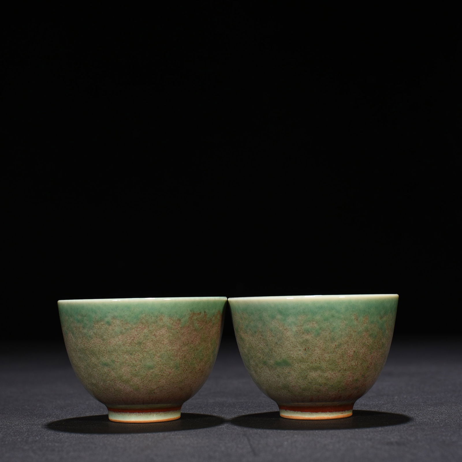 Qing Dynasty Yongzheng Bianlang kiln green glaze porcelain cups (1 of 6)