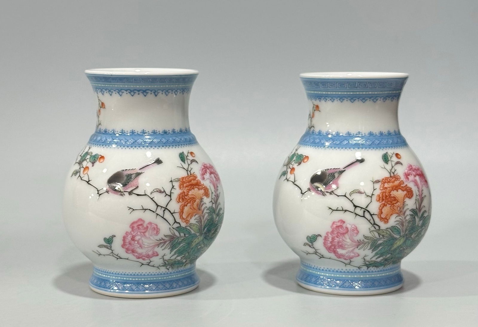 Chinese famille rose porcelain vase pair Qing dynasty Yongzheng Mark & Period (1 of 9)