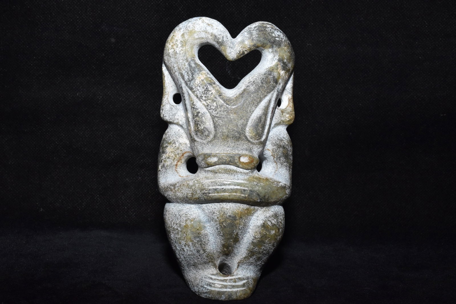 Chinese Hongshan culture jade carved ornaments: Size: Height 14.6 cm - Width 7 cm Materials: Natural Jade Time Period: Hongshan Culture Manufactured Date: 3000-BC Object: Chinese Antique ⛨ Purchase With Confidence ✔ Verified Auct