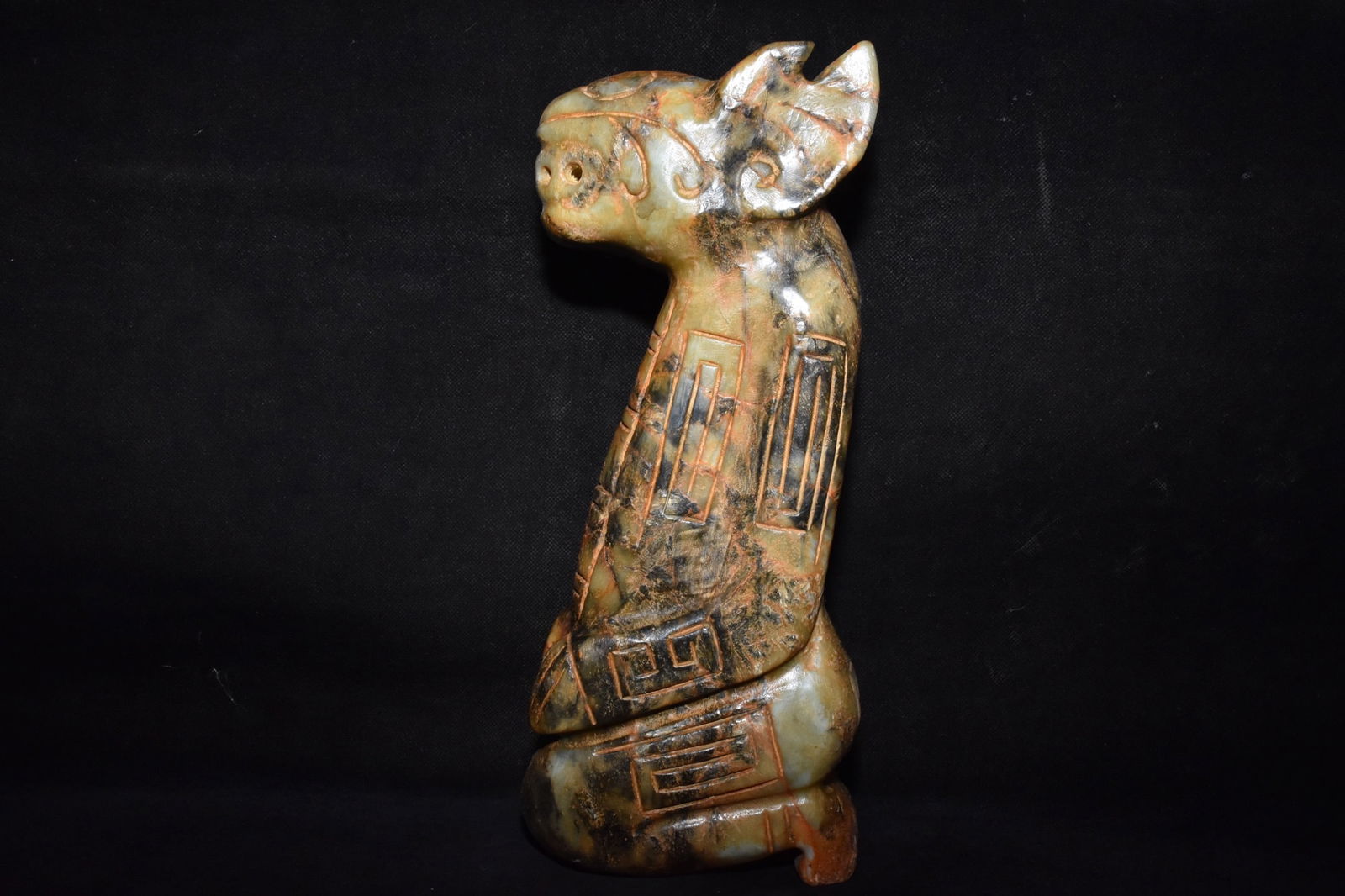 Chinese Hongshan culture jade carved ornaments (1 of 10)