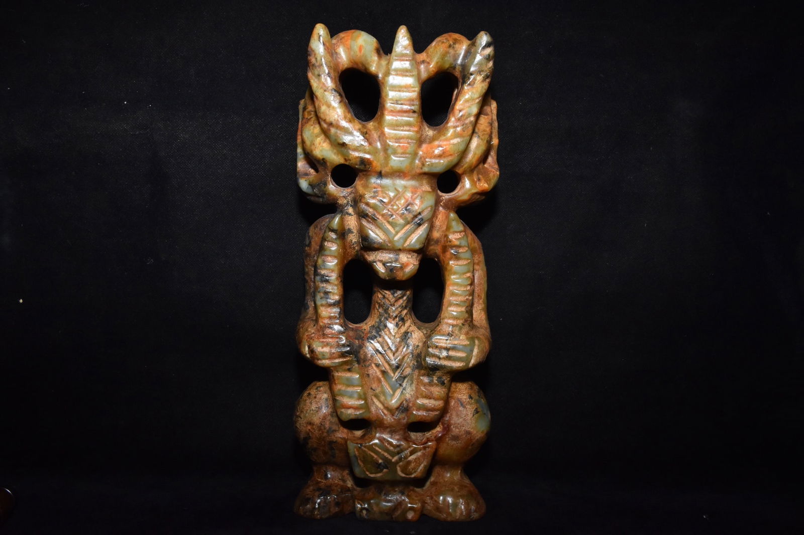 Chinese Hongshan culture jade carved ornaments: Size: Height 29.5 cm - Width 23 cm Materials: Natural Jade Time Period: Hongshan Culture Manufactured Date: 3000-BC Object: Chinese Antique ⛨ Purchase With Confidence ✔ Verified Auc