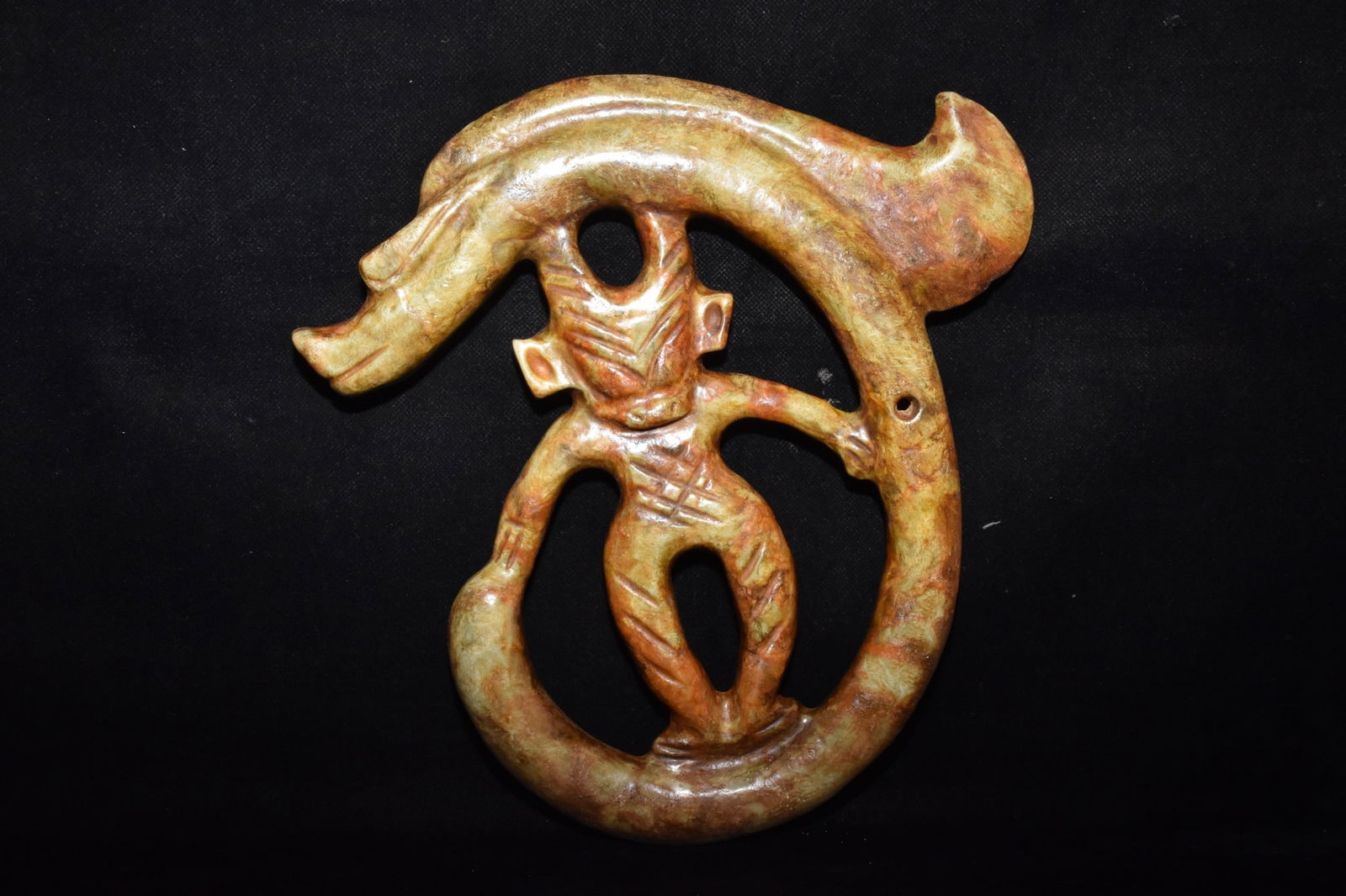 Chinese Hongshan culture jade carved ornaments: Size: Height 25.5 cm - Width 26 cm Materials: Natural Jade Time Period: Hongshan Culture Manufactured Date: 3000-BC Object: Chinese Antique ⛨ Purchase With Confidence ✔ Verified Auc