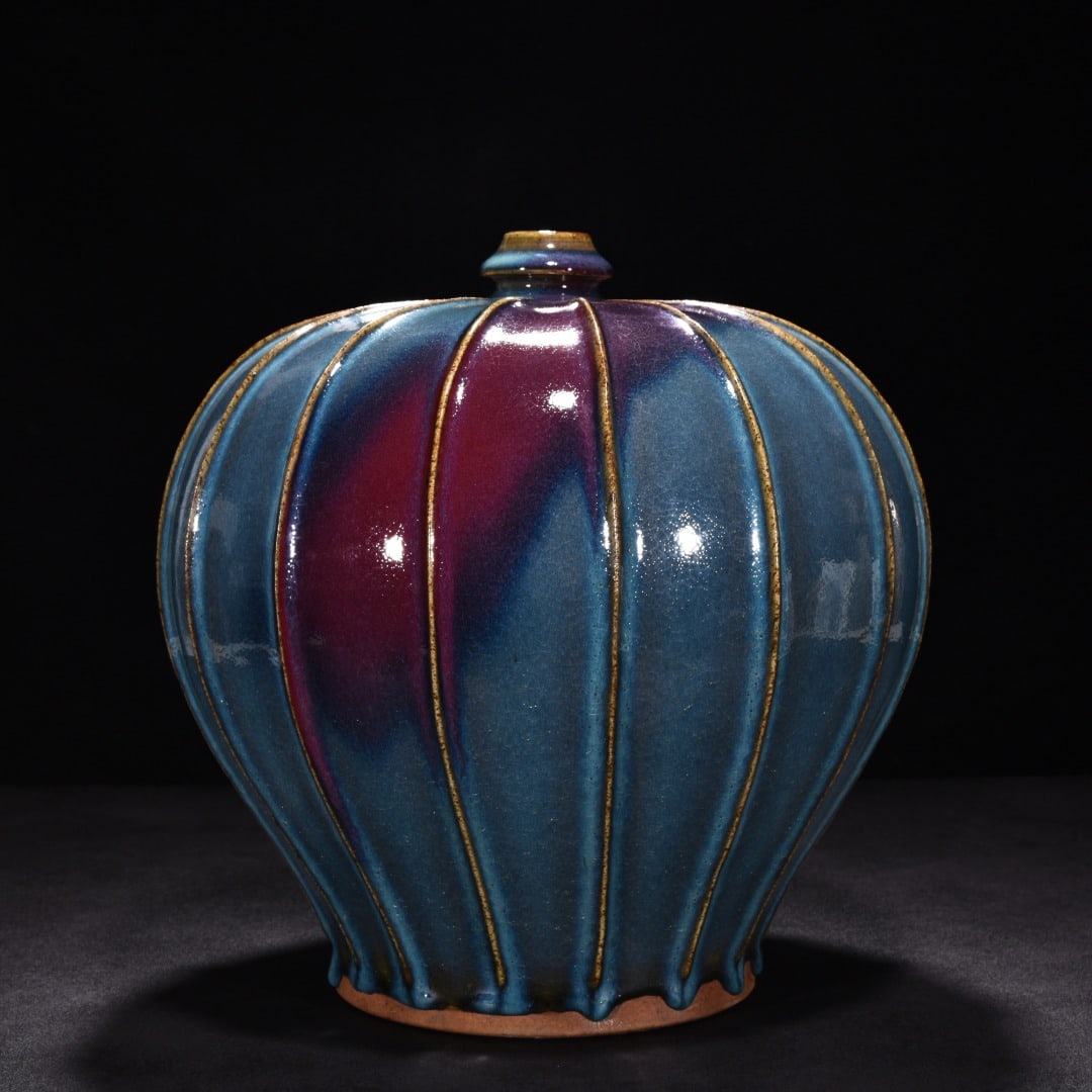 Song Dynasty Jun kiln blue glaze obsidian rose red scratched edge plum vase: Size: Height 31 cm - Width 30 cm Materials: Porcelain Time Period: Song dynasty Manufactured Date: 10th-c Object: Chinese Antique ⛨ Purchase With Confidence ✔ Verified Auction House