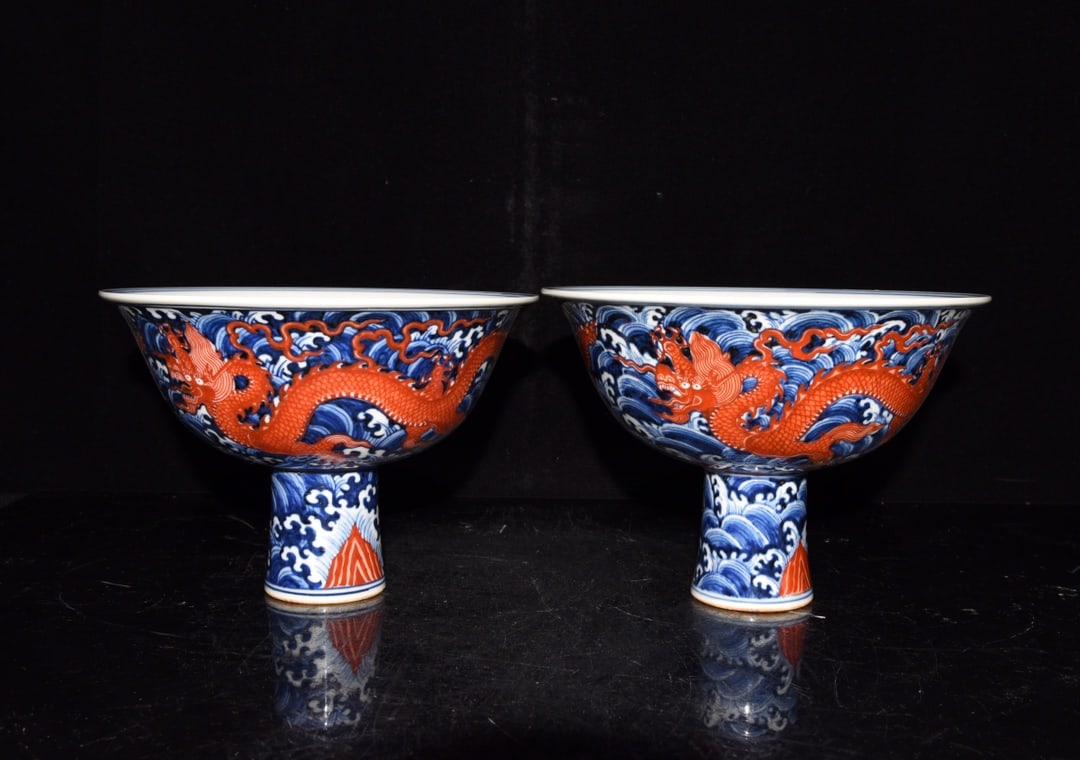 Ming Dynasty Xuande blue and white dragon porcelain tall bowl: Size: Width 17 cm - Height 12 cm Materials: Porcelain Time Period: Ming dynasty Manufactured Date: Xuande Mark & Period Object: Chinese Antique ⛨ Purchase With Confidence ✔ Verified