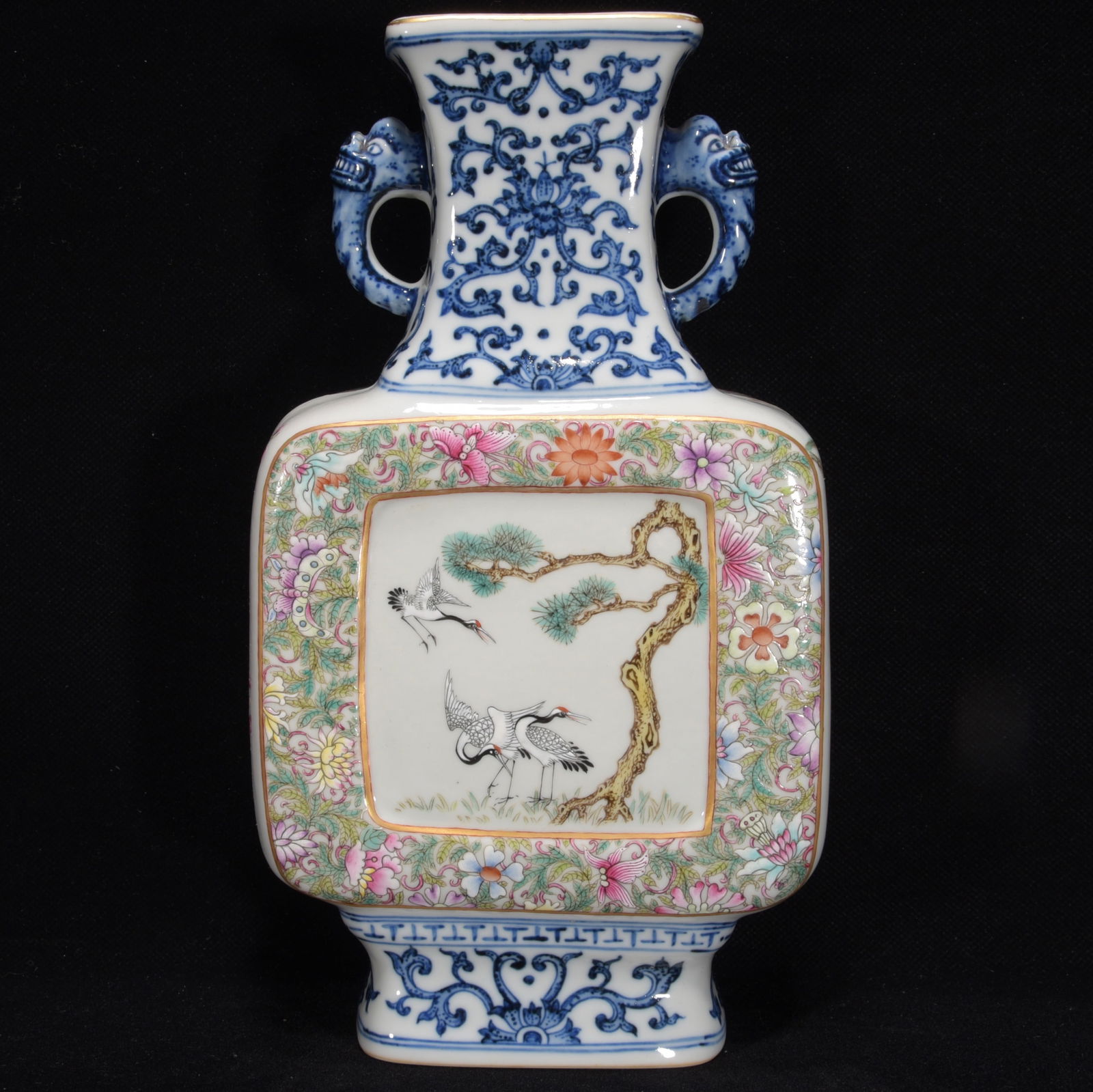 Qing Dynasty Qianlong blue and white windows pine and crane amphora: Size: Height 27 cm - Width 15 cm Materials: Porcelain Time Period: Qing dynasty Manufactured Date: Qianlong Mark & Period Object: Chinese Antique ⛨ Purchase With Confidence ✔ Verifi