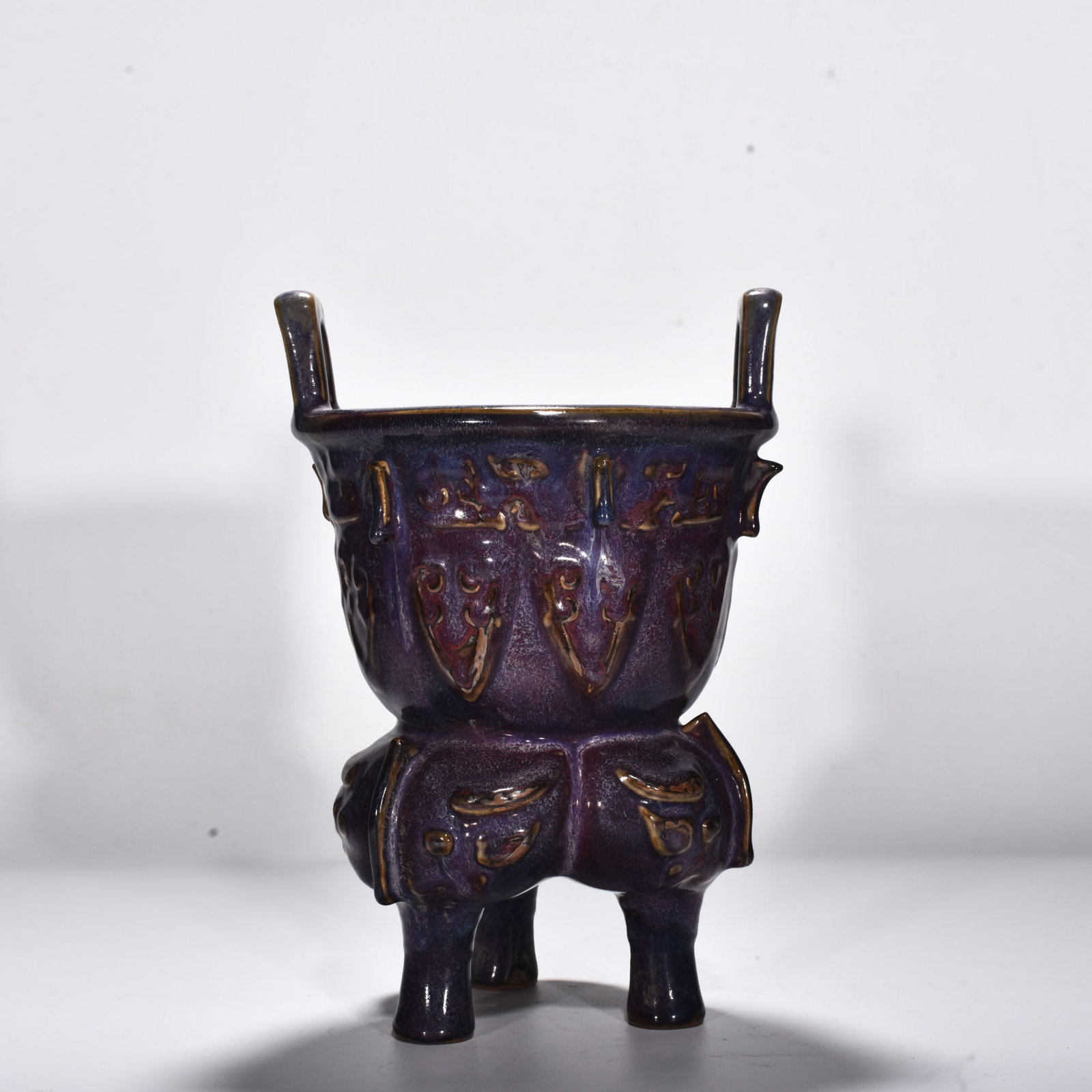 Song Dynasty Jun Kiln Rose and purple glaze Furnace: Size: Height 28.5 cm - Width 19.5 cm Materials: Porcelain Time Period: Song dynasty Manufactured Date: 10th-c Object: Chinese Antique ⛨ Purchase With Confidence ✔ Verified Auction H