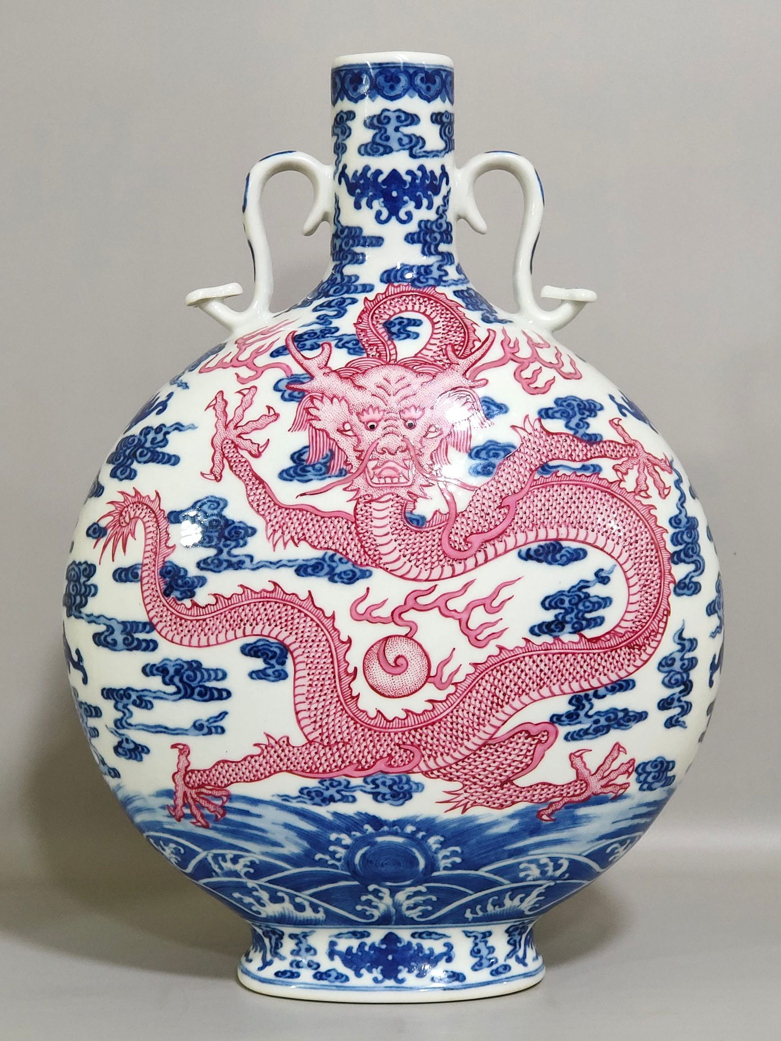 Qing Dynasty Qianlong blue and white and rouge red auspicious cloud dragon vase (1 of 8)