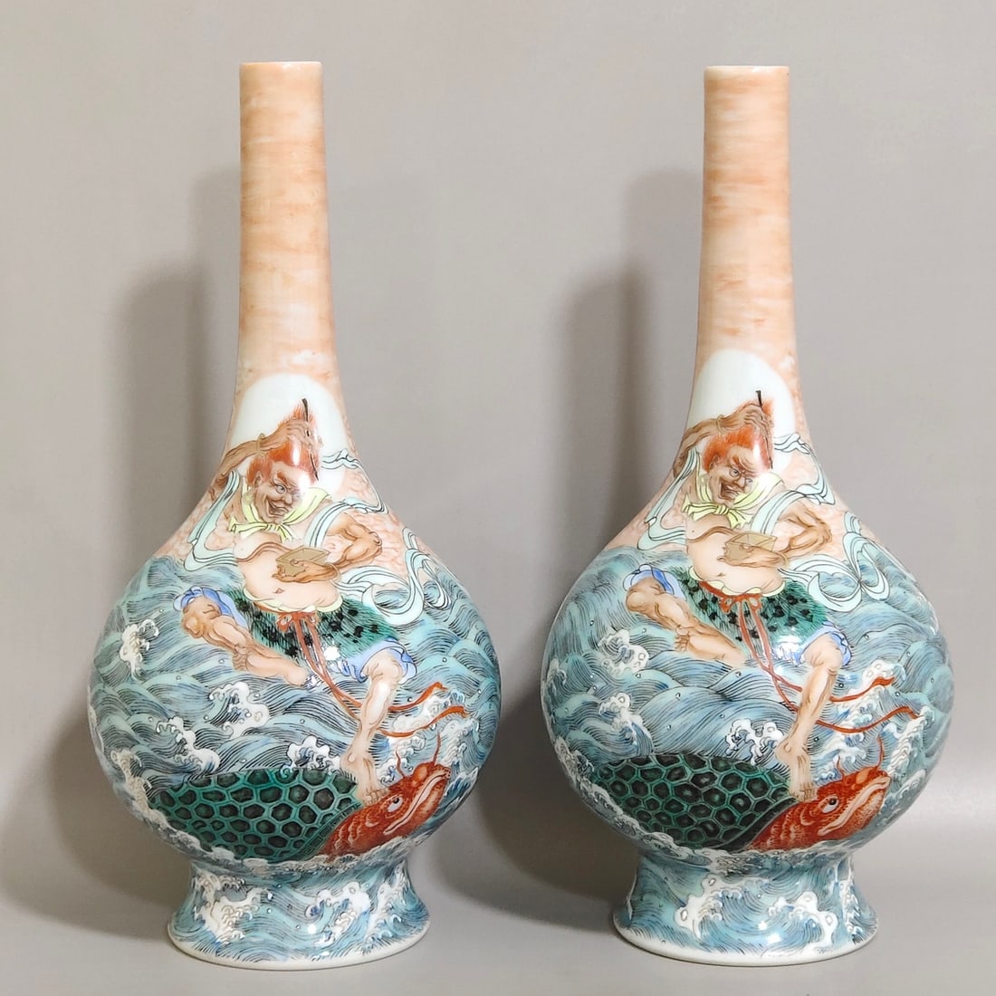 Chinese famille rose porcelain vase pair Qing dynasty Qianlong Mark & Period: Size: Height 18 cm - Width 8 cm Materials: Porcelain Time Period: Qing dynasty Manufactured Date: Qianlong Mark & Period Object: Chinese Antique ⛨ Purchase With Confidence ✔ Verifie