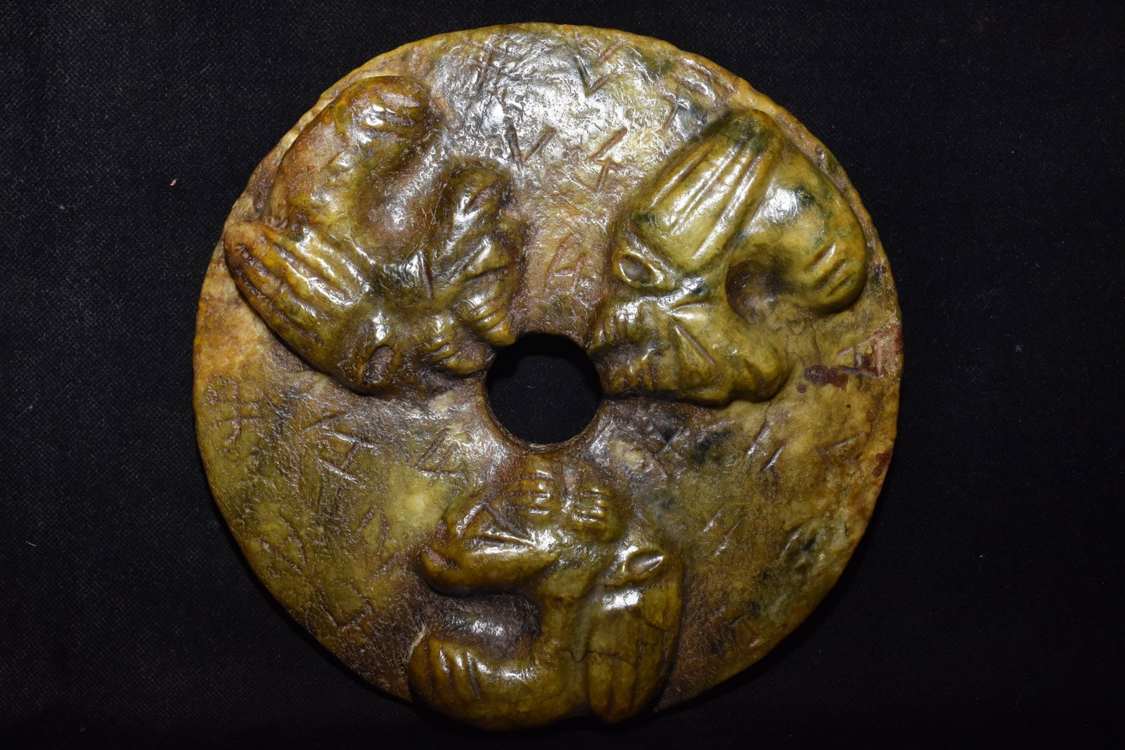 Chinese Hongshan culture jade carved ornaments: Size: Height 21 cm - Width 0.5 cm Materials: Natural Jade Time Period: Hongshan Culture Manufactured Date: 3000-BC Object: Chinese Antique ⛨ Purchase With Confidence ✔ Verified Auct