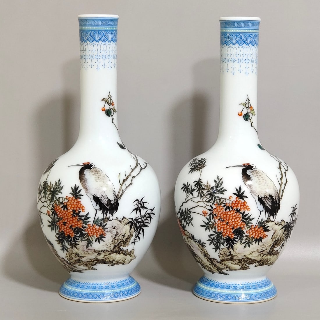 Chinese famille rose porcelain vase pair Qing dynasty Yongzheng Mark & Period: Size: Height 17.9 cm - Width 7.5 cm Materials: Porcelain Time Period: Qing dynasty Manufactured Date: Yongzheng Mark & Period Object: Chinese Antique ⛨ Purchase With Confidence ✔ Ve