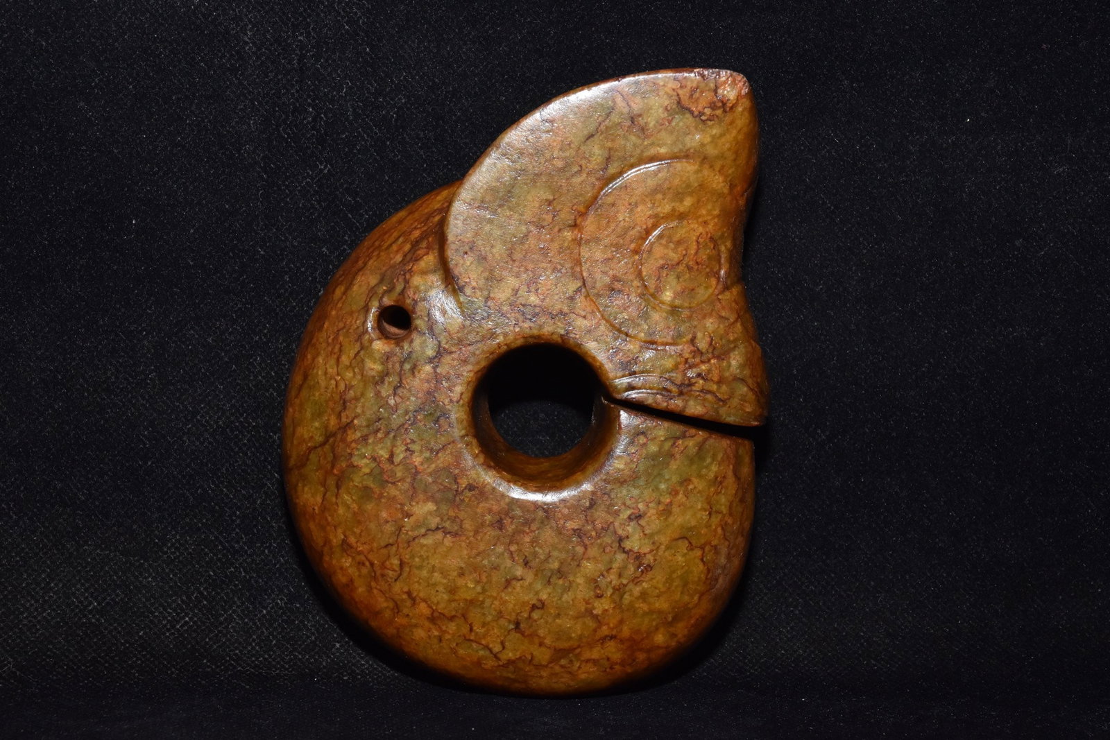 Chinese Hongshan culture jade carved ornaments: Size: Height 14.5 cm - Width 9.8 cm Materials: Natural Jade Time Period: Hongshan Culture Manufactured Date: 3000-BC Object: Chinese Antique ⛨ Purchase With Confidence ✔ Verified Au