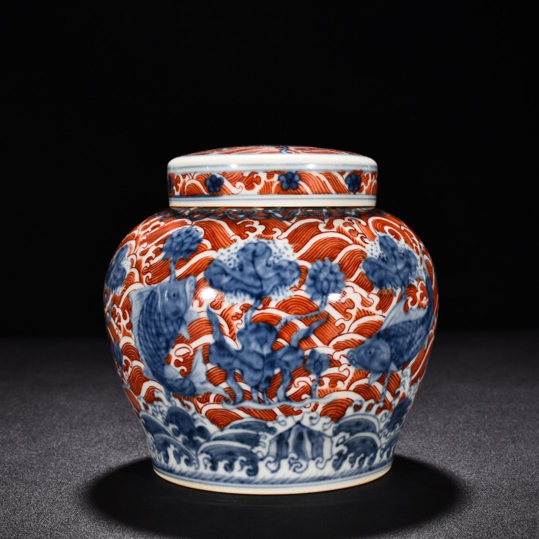 Ming Dynasty Chenghua blue and white alum red fish and algae covered jar: Size: Height 15 cm - Width 15 cm Materials: Porcelain Time Period: Ming dynasty Manufactured Date: Chenghua Mark & Period Object: Chinese Antique ⛨ Purchase With Confidence ✔ Verifi