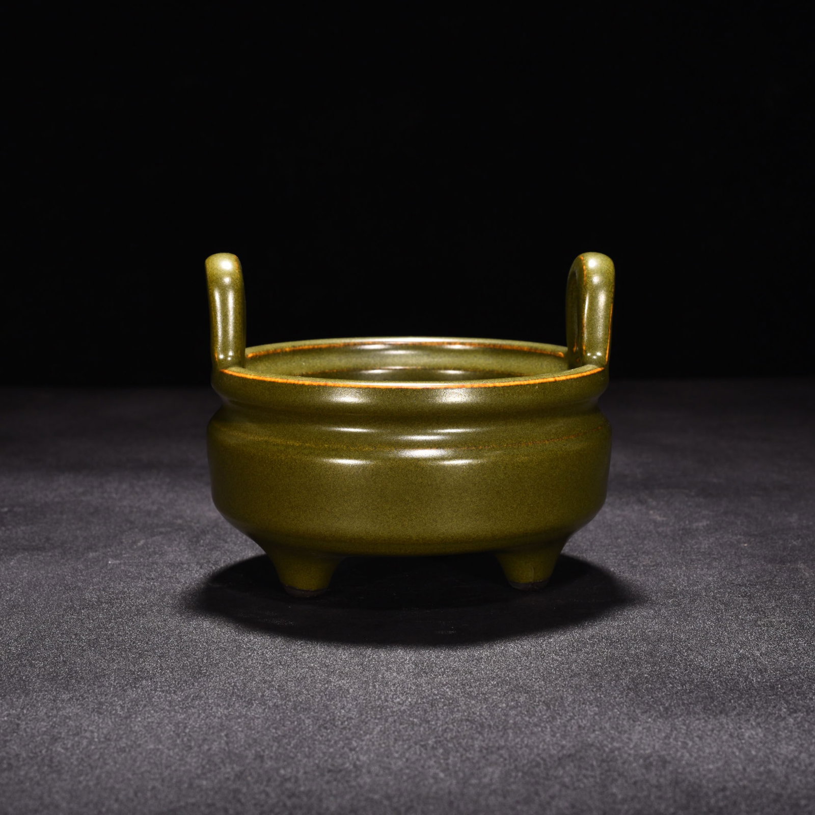 Qing Dynasty Qianlong tea powder glazed double-eared stove: Size: Width 12 cm - Height 9.5 cm Materials: Porcelain Time Period: Qing dynasty Manufactured Date: Qianlong Mark & Period Object: Chinese Antique ⛨ Purchase With Confidence ✔ Verif