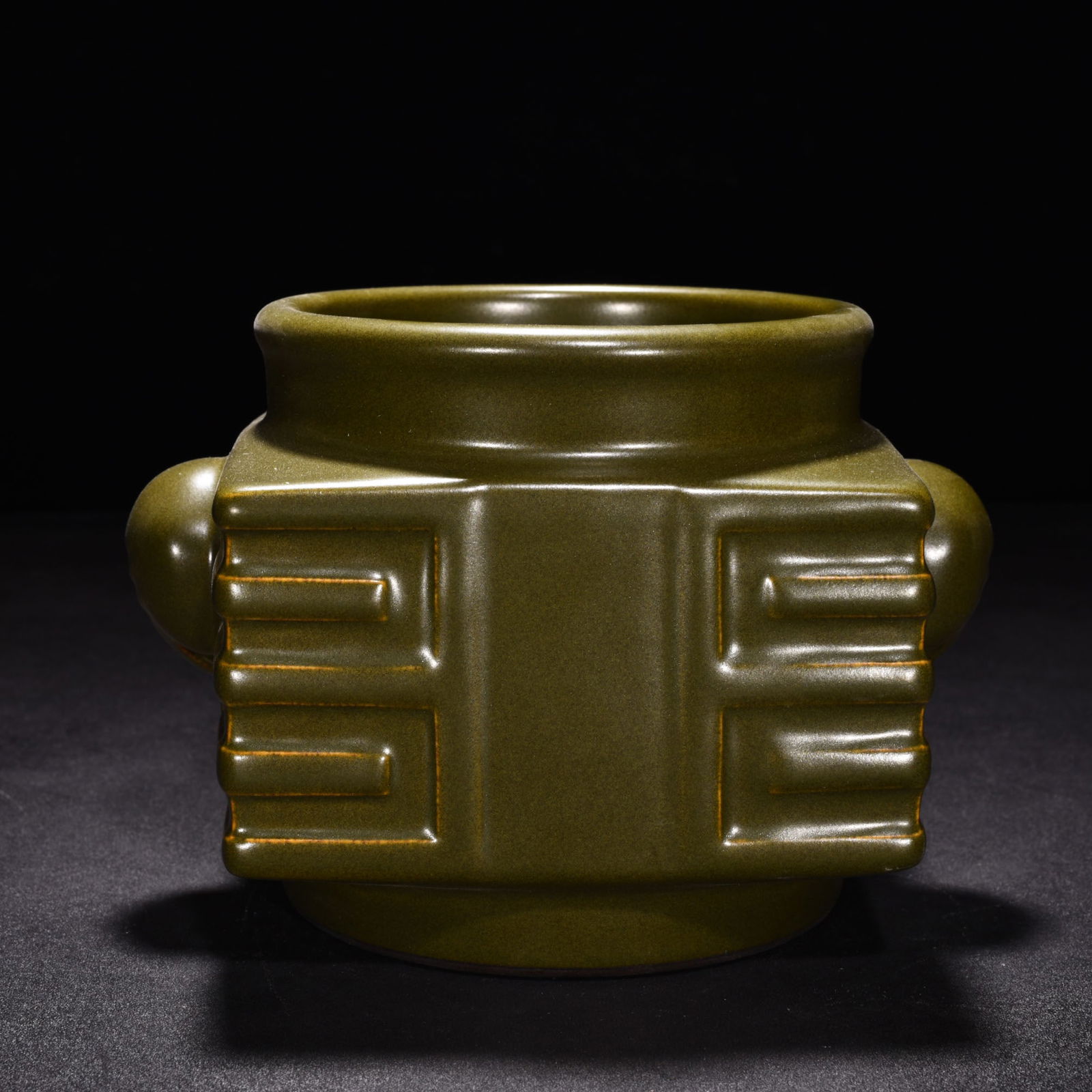 Qing Dynasty Qianlong tea powder-glazed elephant ear Cong style stove: Size: Width 18 cm - Height 12.5 cm Materials: Porcelain Time Period: Qing dynasty Manufactured Date: Qianlong Mark & Period Object: Chinese Antique ⛨ Purchase With Confidence ✔ Veri