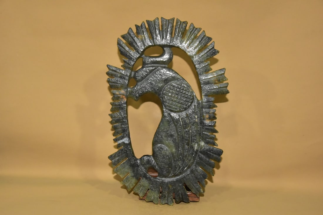 Chinese Hongshan culture jade carved ornaments: Size: Height 24 cm - Width 16 cm Materials: Natural Jade Time Period: Hongshan Culture Manufactured Date: 3000-BC Object: Chinese Antique ⛨ Purchase With Confidence ✔ Verified Aucti