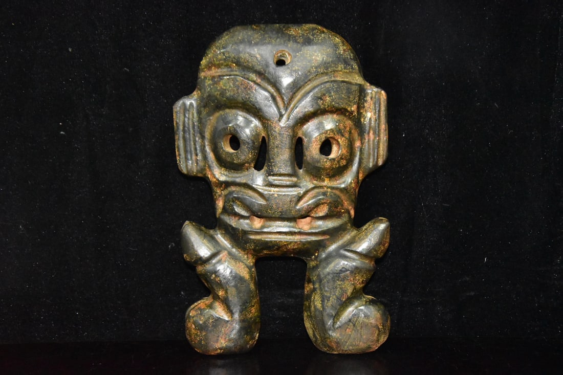 Chinese Hongshan culture jade carved ornaments: Size: Height 27 cm - Width 17.5 cm Materials: Natural Jade Time Period: Hongshan Culture Manufactured Date: 3000-BC Object: Chinese Antique ⛨ Purchase With Confidence ✔ Verified Auc