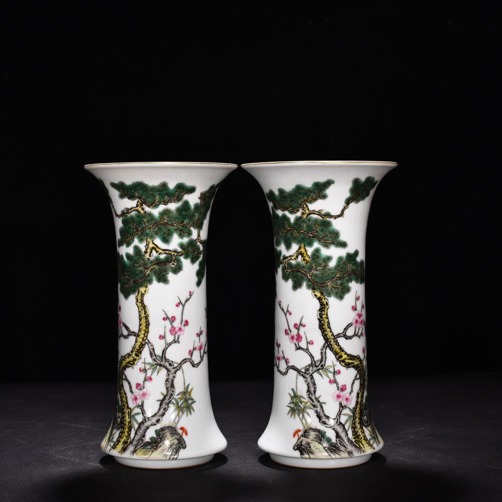 Qing Dynasty Yongzheng enamel color Suihan Sanyou pine bamboo and plum flower vase: Size: Height 23.5 cm - Width 12.5 cm Materials: Porcelain Time Period: Qing dynasty Manufactured Date: Yongzheng Mark & Period Object: Chinese Antique ⛨ Purchase With Confidence ✔ V