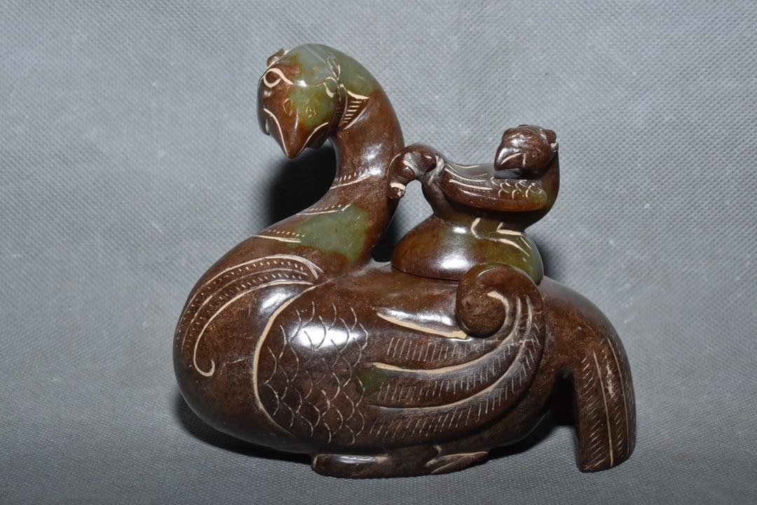 Chinese Hongshan culture jade carved ornaments: Size: Height 11.2 cm - Width 12 cm Materials: Natural Jade Time Period: Hongshan Culture Manufactured Date: 3000-BC Object: Chinese Antique ⛨ Purchase With Confidence ✔ Verified Auc