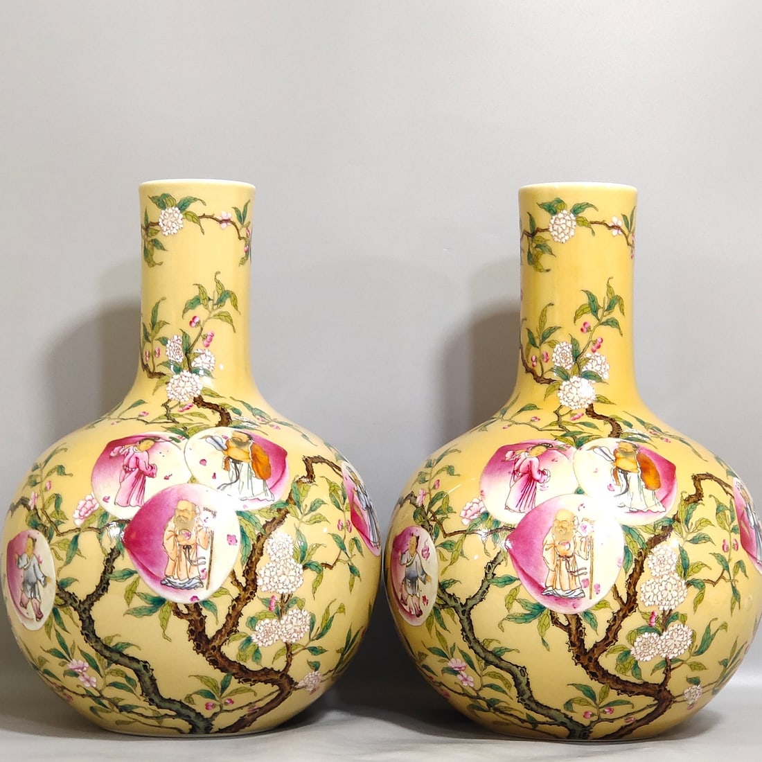 Qing Dynasty Qianlong yellow glaze celestial five blessings nine peaches eight immortals ball vase: Size: Height 34 cm - Width 22 cm Materials: Porcelain Time Period: Qing dynasty Manufactured Date: Qianlong Mark & Period Object: Chinese Antique ⛨ Purchase With Confidence ✔ Verifi