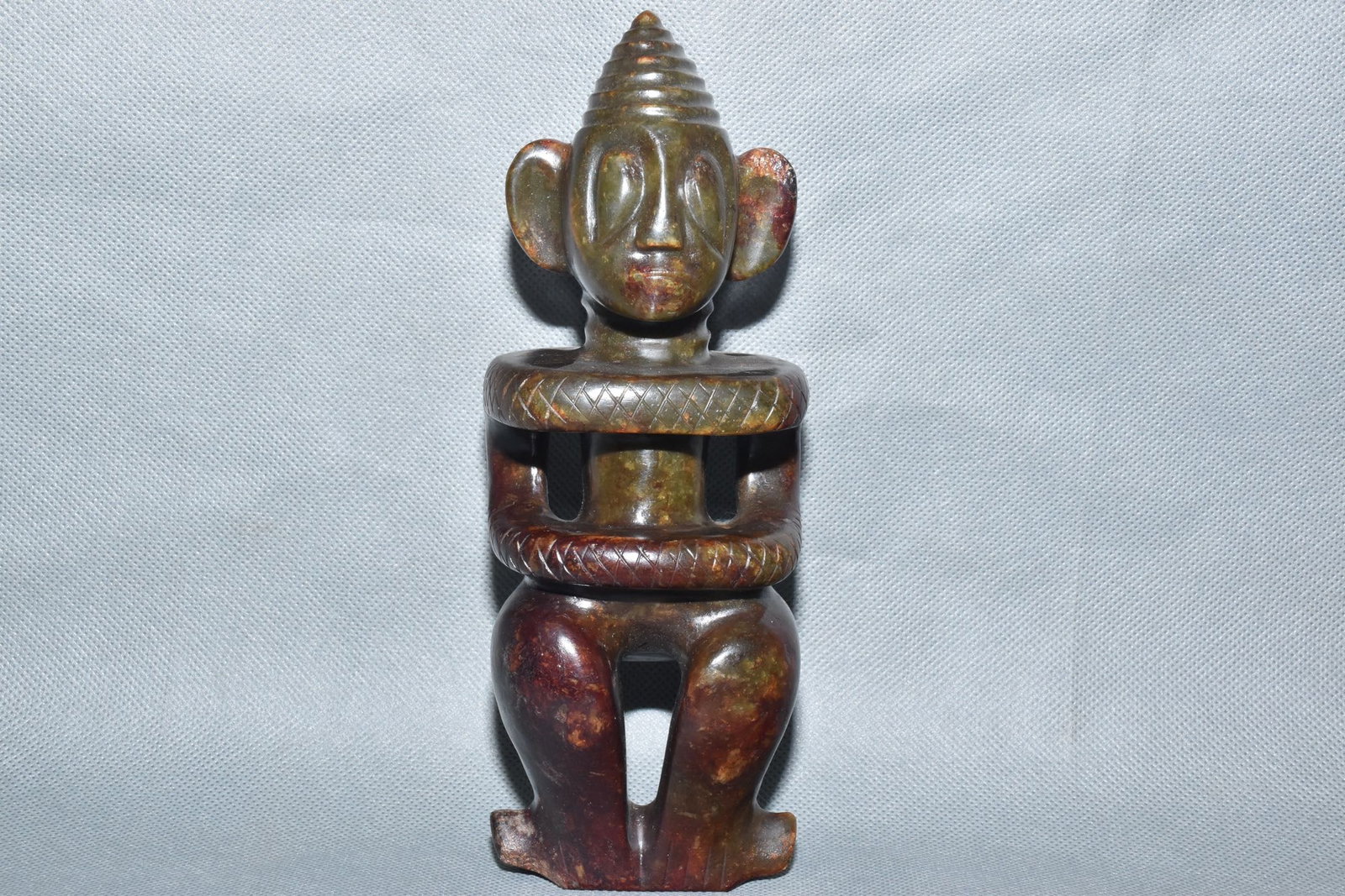 Chinese Hongshan culture jade carved ornaments: Size: Height 19.4 cm - Width 7.5 cm Materials: Natural Jade Time Period: Hongshan Culture Manufactured Date: 3000-BC Object: Chinese Antique ⛨ Purchase With Confidence ✔ Verified Au