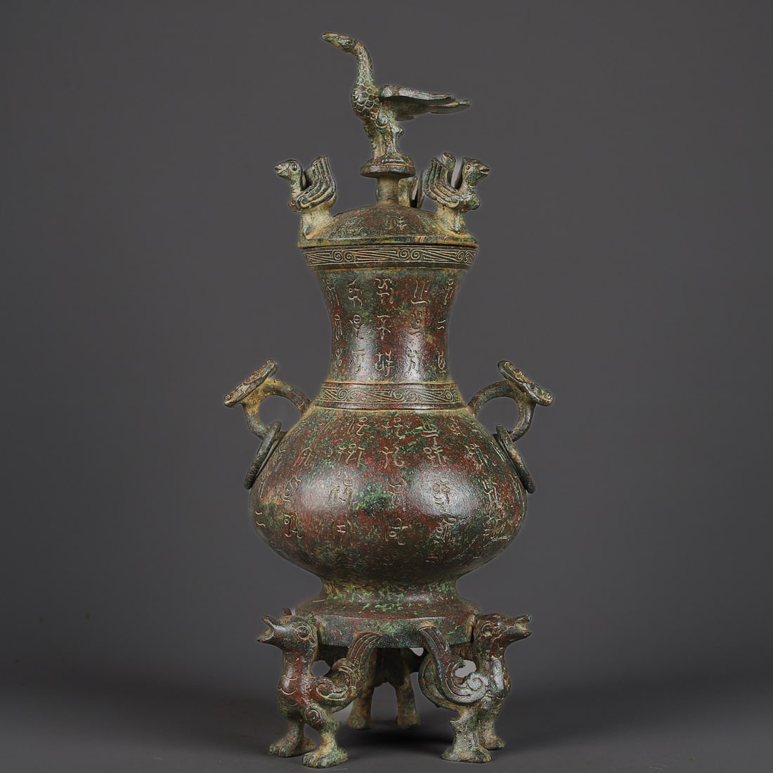 Han Dynasty Bronze Double Dragon Standing Bird Vase: Size: Height 37 cm - Width 18 cm Materials: Bronze Time Period: Han dynasty Manufactured Date: 1st Century Period Object: Chinese Antique ⛨ Purchase With Confidence ✔ Verified Auction