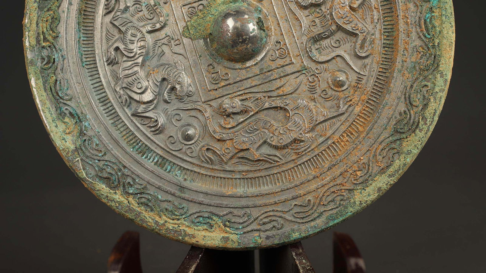Han Dynasty Bronze hunting pattern mirror - 6