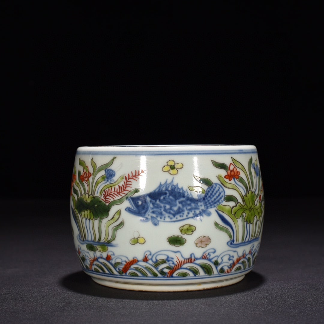Ming dynasty xuande blue and white multicolored branches fish and algae pattern cricket jar: Size: Height 13 cm - Width 10 cm Materials: Porcelain Time Period: Ming dynasty Manufactured Date: Xuande Mark & Period Object: Chinese Antique ⛨ Purchase With Confidence ✔ Verified