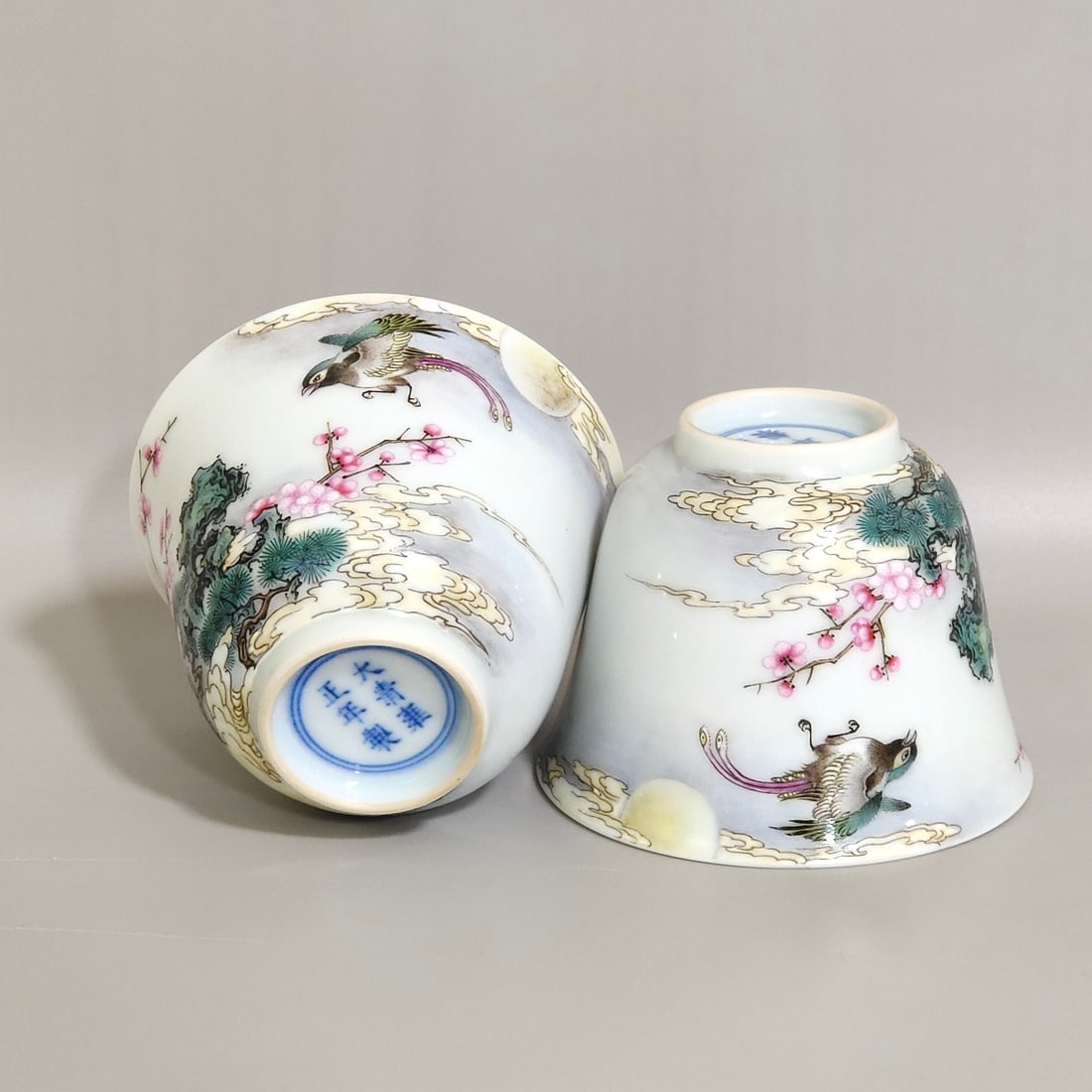 Qing Dynasty Yongzheng flower and bird poetry cup: Size: Width 6.8 cm - Height 5 cm Materials: Porcelain Time Period: Qing dynasty Manufactured Date: Yongzheng Mark & Period Object: Chinese Antique ⛨ Purchase With Confidence ✔ Verif