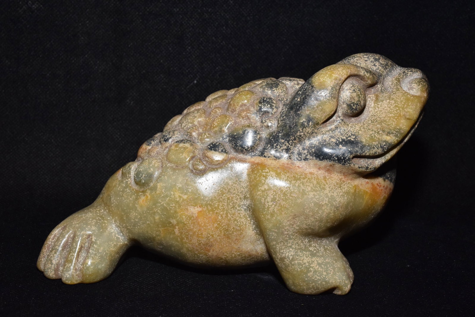 Chinese Hongshan culture jade carved ornaments (1 of 9)