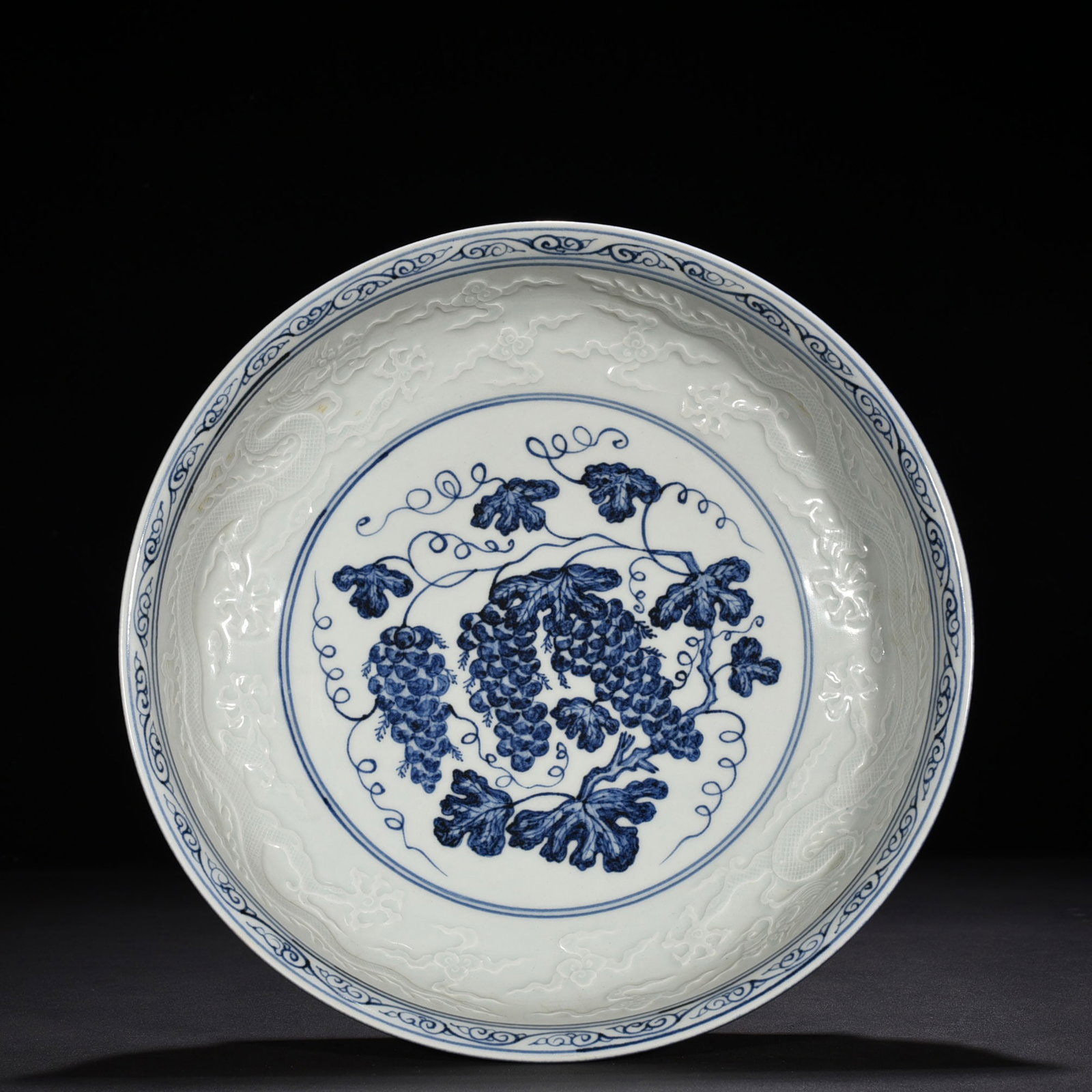 Ming Dynasty Yongle blue and white folded branches and grape pattern plate: Size: Width 33 cm - Height 6 cm Materials: Porcelain Time Period: Ming dynasty Manufactured Date: Yongle Mark & Period Object: Chinese Antique ⛨ Purchase With Confidence ✔ Verified