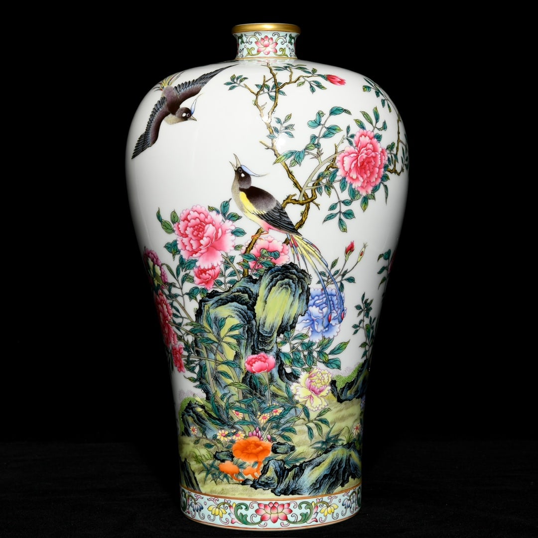 Qing Dynasty Yongzheng pastel flower and bird pattern plum vase: Size: Height 30.5 cm - Width 18 cm Materials: Porcelain Time Period: Qing dynasty Manufactured Date: Yongzheng Mark & Period Object: Chinese Antique ⛨ Purchase With Confidence ✔ Ver