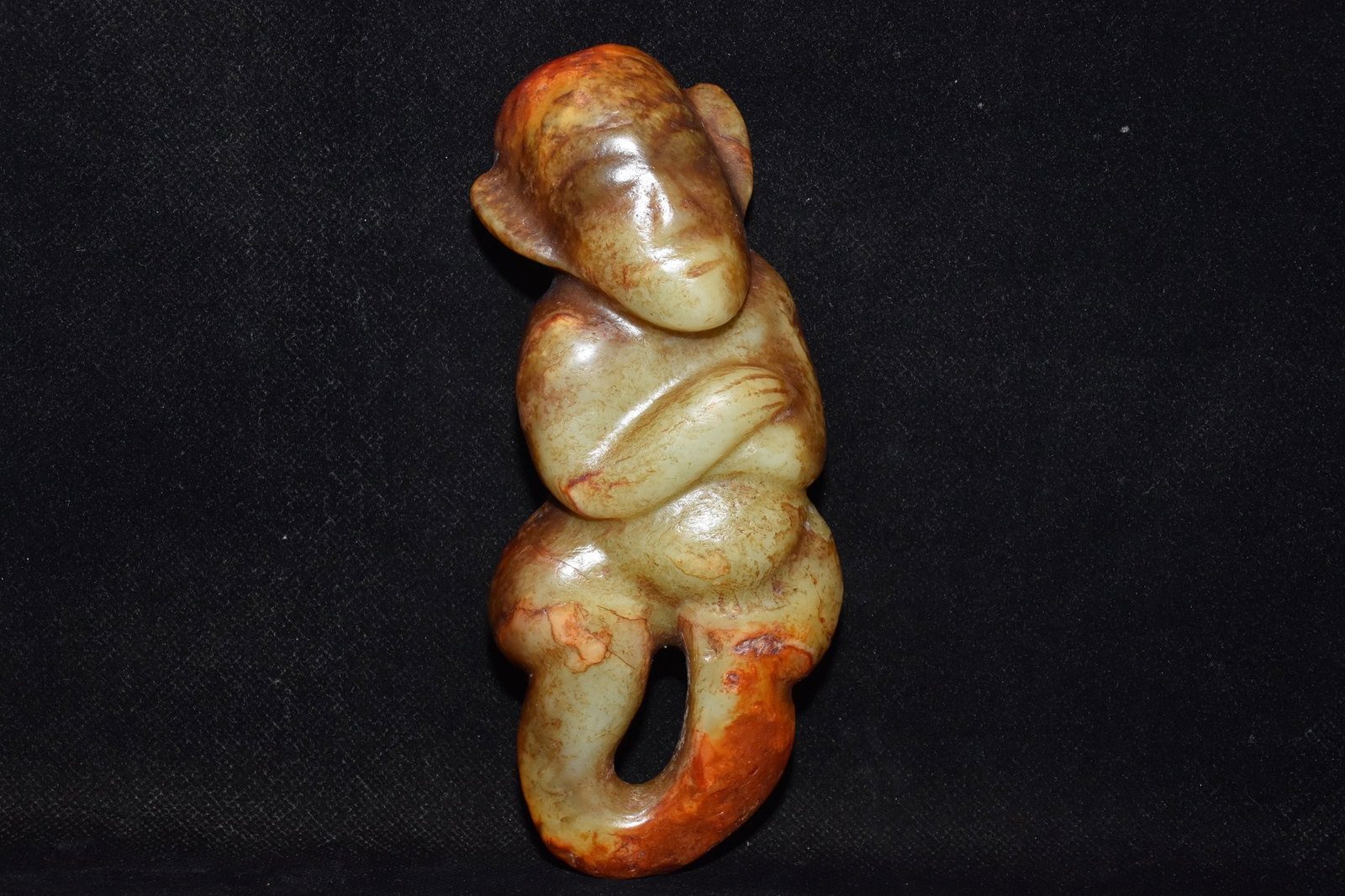 Chinese Hongshan culture jade carved ornaments: Size: Height 15.2 cm - Width 6.5 cm Materials: Natural Jade Time Period: Hongshan Culture Manufactured Date: 3000-BC Object: Chinese Antique ⛨ Purchase With Confidence ✔ Verified Au