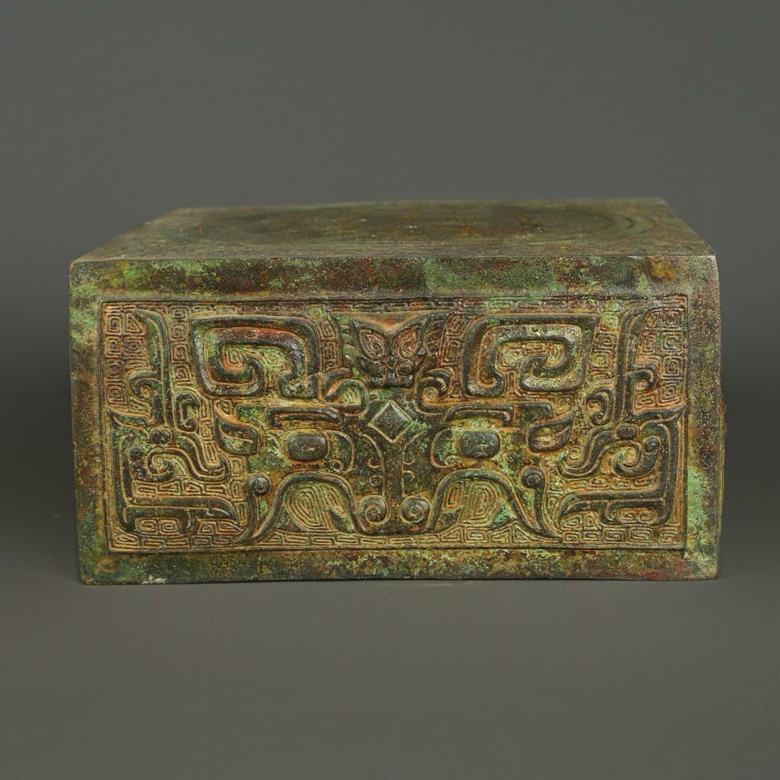 Zhou Dynasty Bronze square seated full-frame teapot - 4