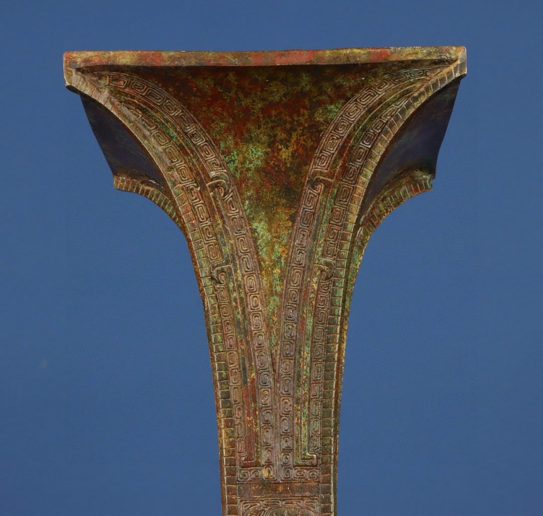 Zhou Dynasty Bronze square flower goblet - 2
