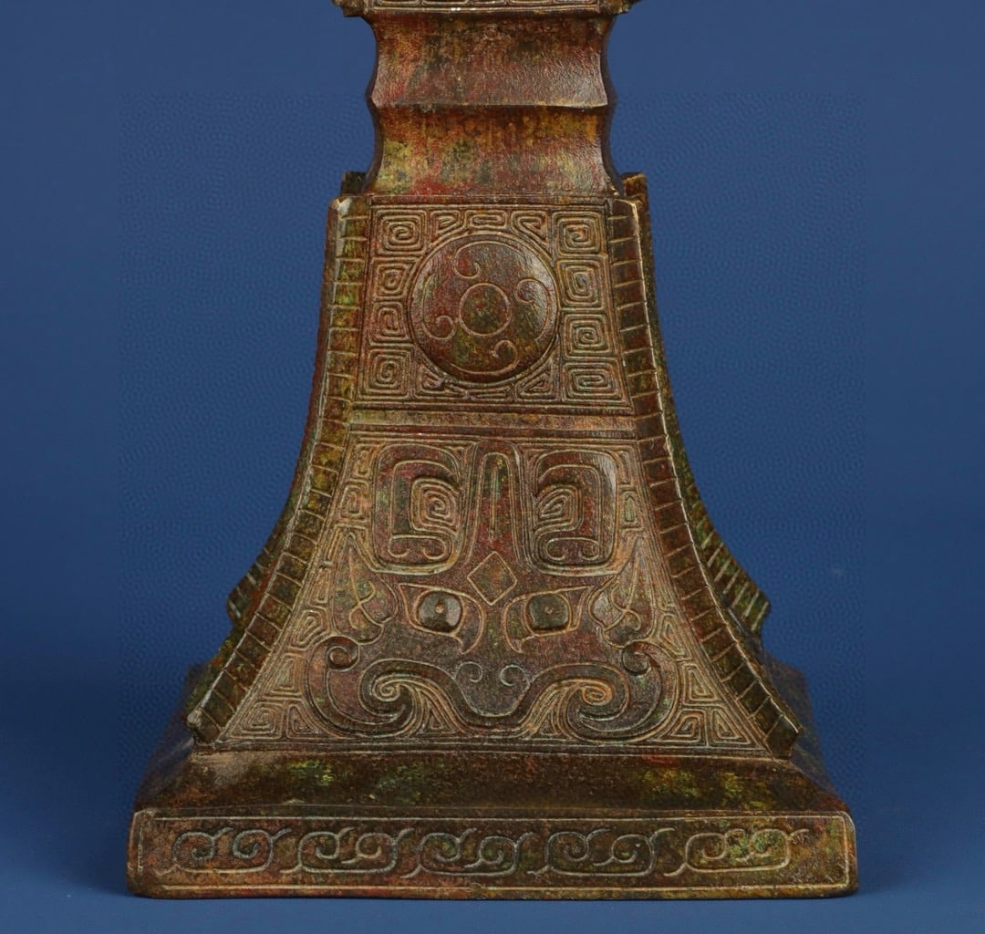 Zhou Dynasty Bronze square flower goblet - 4