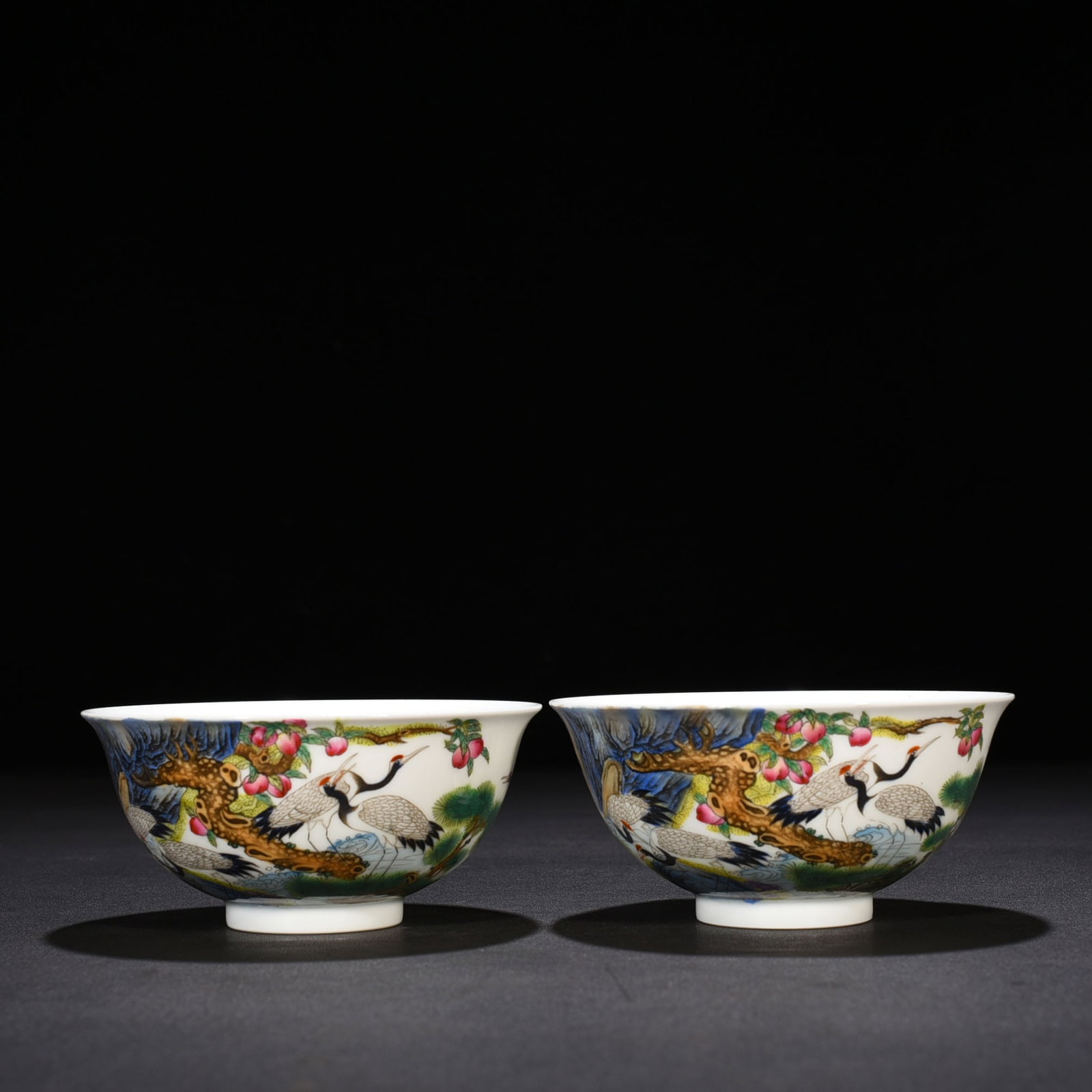 Qing Dynasty Qianlong enamel pine and crane patterns bowl: Size: Width 12.5 cm - Height 6 cm Materials: Porcelain Time Period: Qing dynasty Manufactured Date: Qianlong Mark & Period Object: Chinese Antique ⛨ Purchase With Confidence ✔ Verif