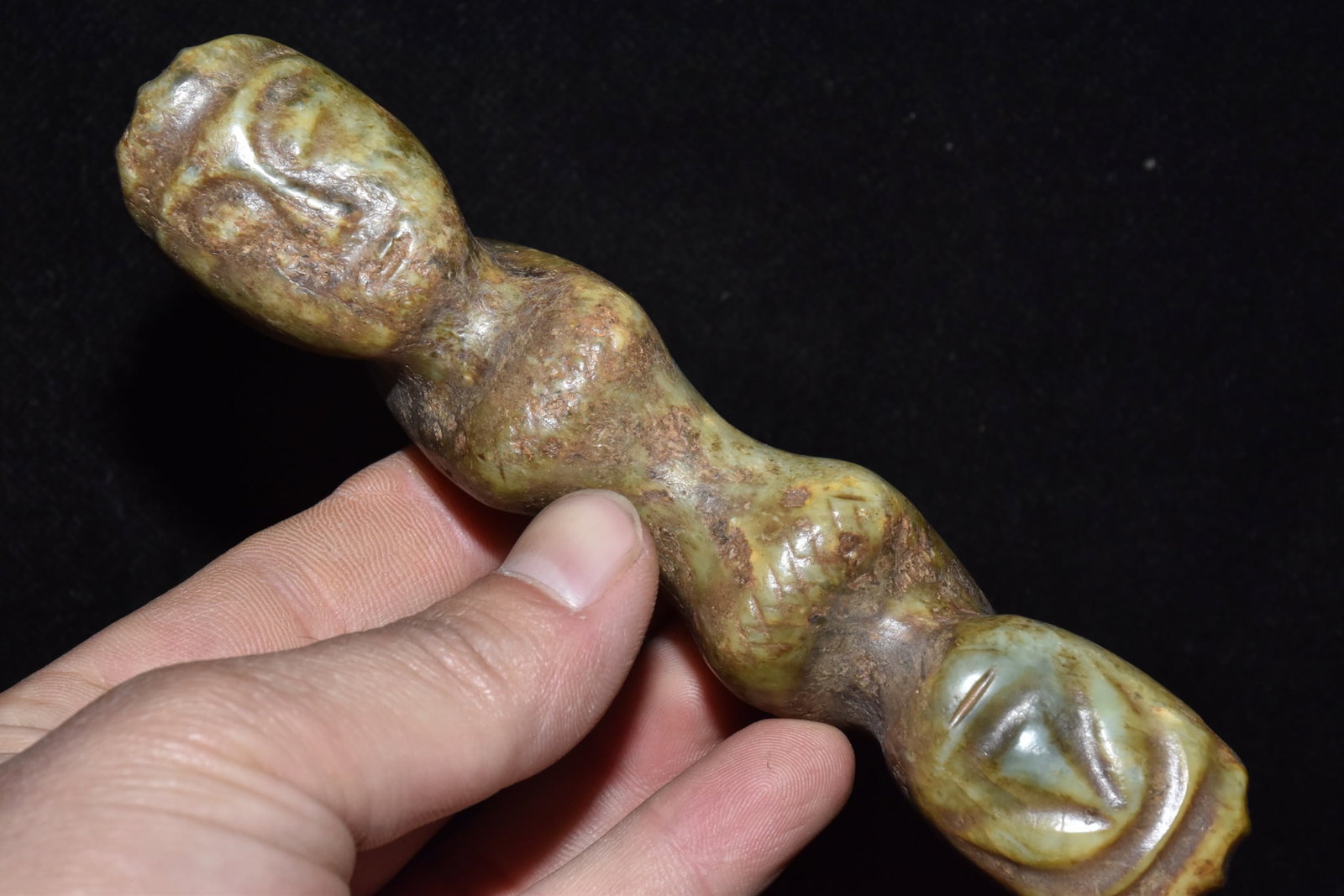 Chinese Hongshan culture jade carved ornaments: Size: Height 15.2 cm - Width 4 cm Materials: Natural Jade Time Period: Hongshan Culture Manufactured Date: 3000-BC Object: Chinese Antique ⛨ Purchase With Confidence ✔ Verified Auct