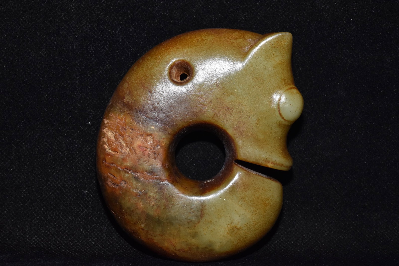 Chinese Hongshan culture jade carved ornaments: Size: Height 12 cm - Width 9 cm Materials: Natural Jade Time Period: Hongshan Culture Manufactured Date: 3000-BC Object: Chinese Antique ⛨ Purchase With Confidence ✔ Verified Auctio