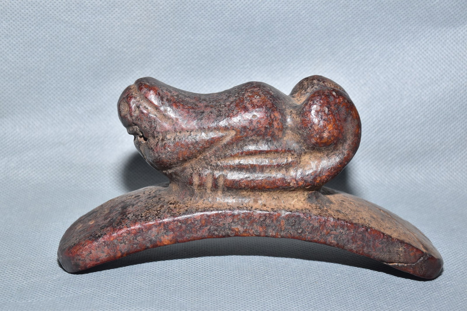 Chinese Hongshan culture jade carved ornaments: Size: Height 8.8 cm - Width 15.2 cm Materials: Natural Jade Time Period: Hongshan Culture Manufactured Date: 3000-BC Object: Chinese Antique ⛨ Purchase With Confidence ✔ Verified Au